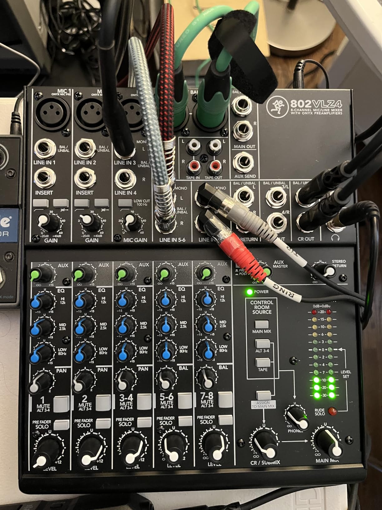 Mackie 802VLZ4, 8-channel Ultra Compact Mixer with High Quality Onyx Preamps customer photo 2