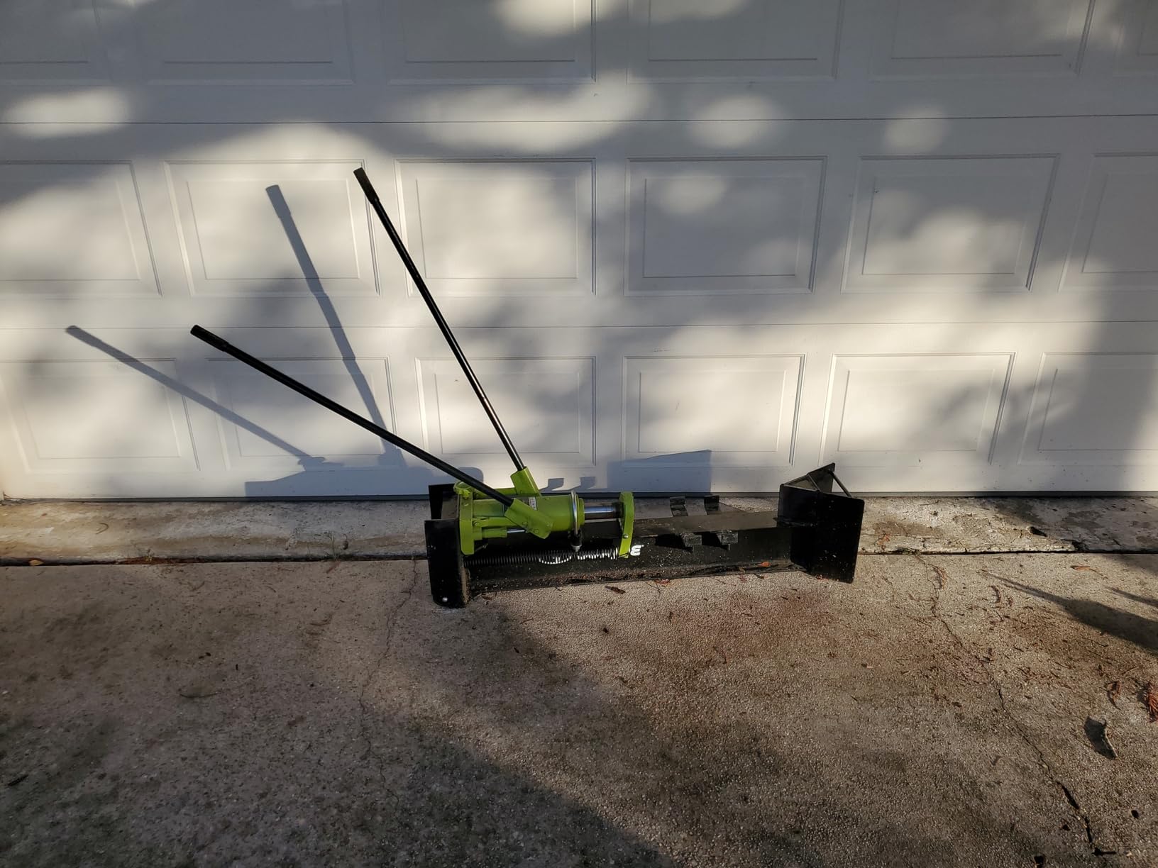 Sun Joe Cordless Manual Hydraulic Steel Beam Log Splitter, Portable and Compact, 10 Ton Capacity - Wood Splitting Machine and Equipment for Fireplace, Firewood, & Fire Stove Logs, LJ10M customer photo 2