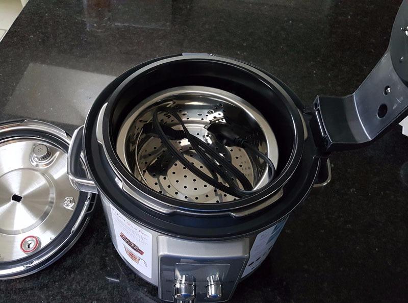 Breville Fast Slow Pro Pressure Cooker BPR700BSS, Brushed Stainless Steel, 6 qt customer photo 1