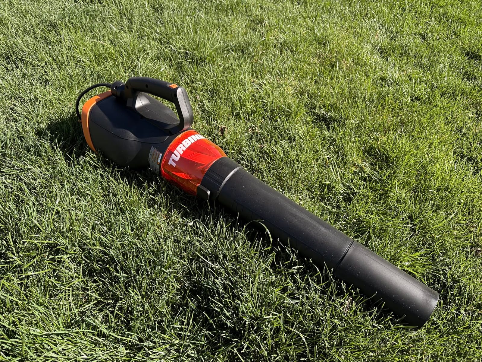 WORX 12 Amp Turbine Electric Leaf Blower for Daily Leaf Removal, WG520 | 600CFM & 110MPH Airflow, 2-Speed Control customer photo 2