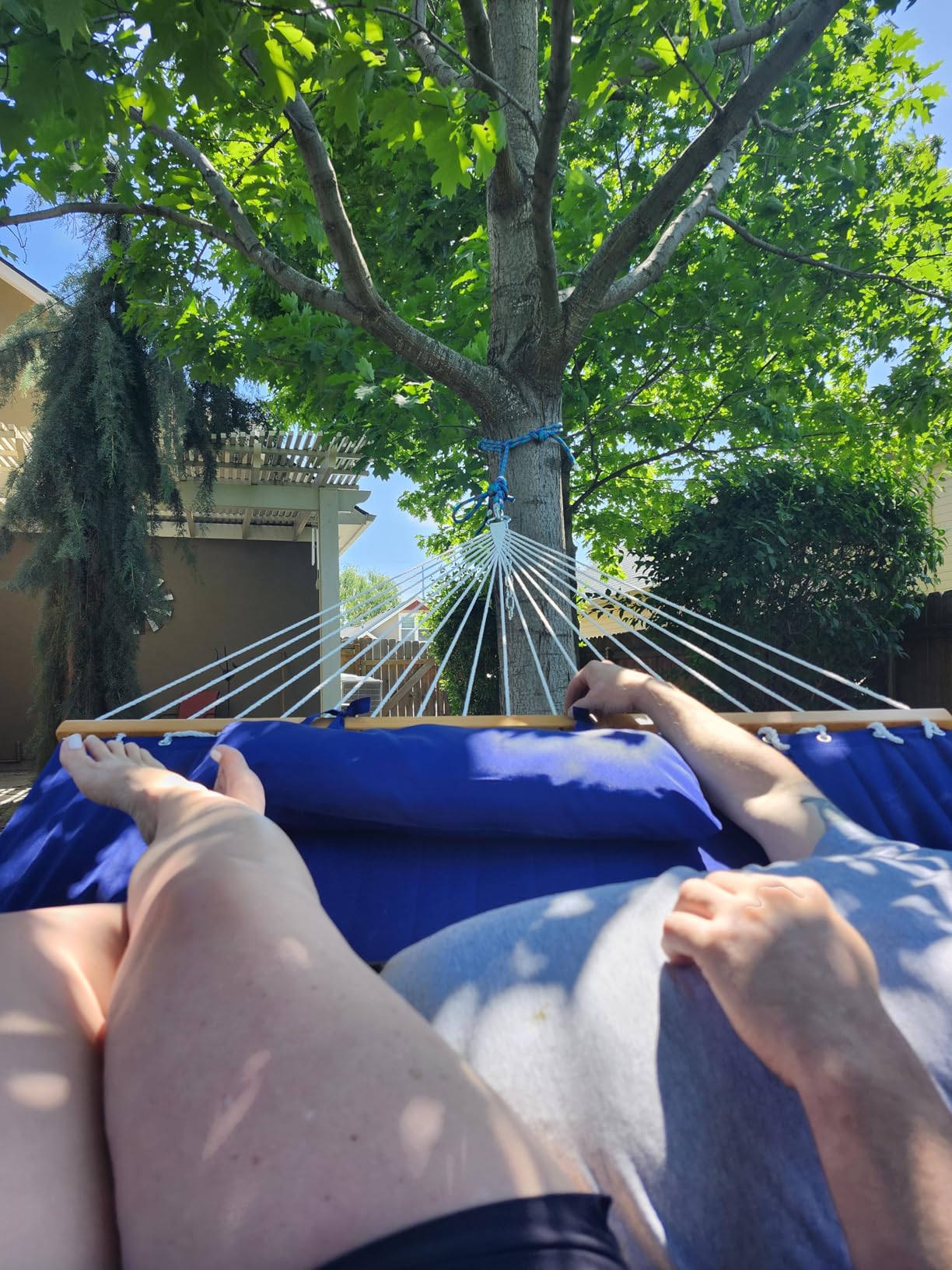 Lazy Daze Hammocks 12 FT Double Quilted Fabric Hammock with Spreader Bar and Detachable Pillow, 2 Person Hammock for Outdoor Patio Backyard Poolside, 450lbs Weight Capacity, Natural customer photo 2