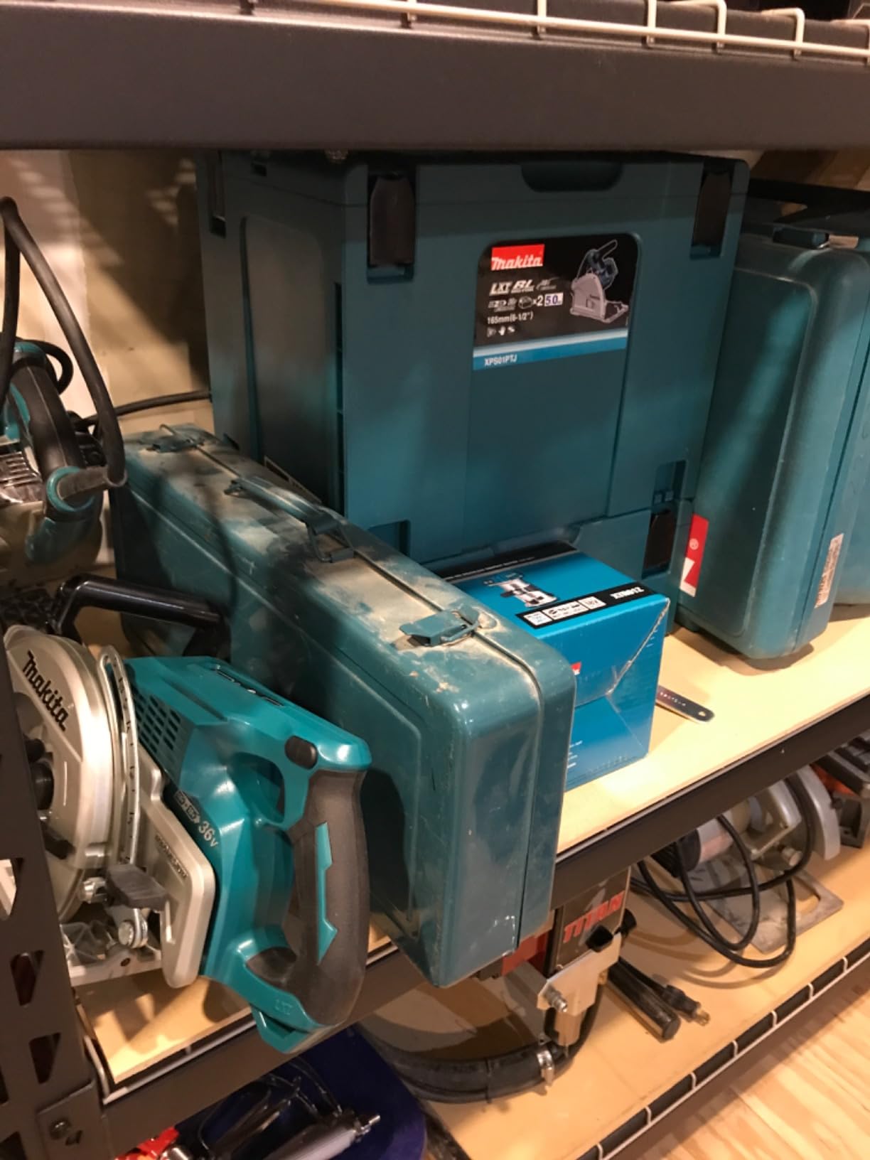Makita XPS01PTJ 18-Volt X2 LXT Lithium-Ion (36V) Brushless Cordless 6-1/2 inch Plunge Circular Saw Kit (5.0Ah) with 199140-0 39 inch Guide Rail customer photo 1