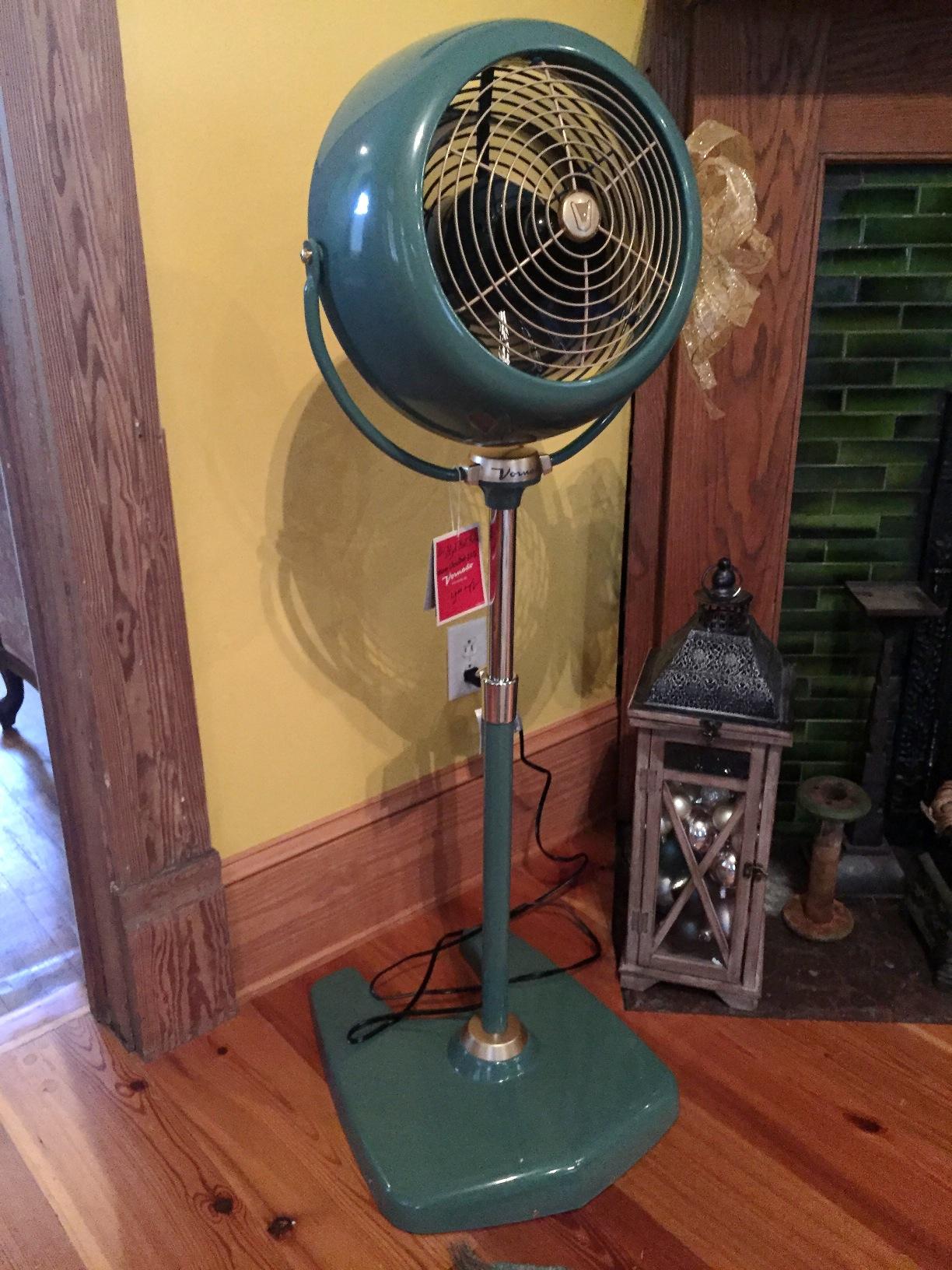 Vornado VFAN Sr. Pedestal Fan, Vintage White, 3 Speeds, Adjustable Height | Vintage Metal Air Circulator, Adjustable Height 42-55
