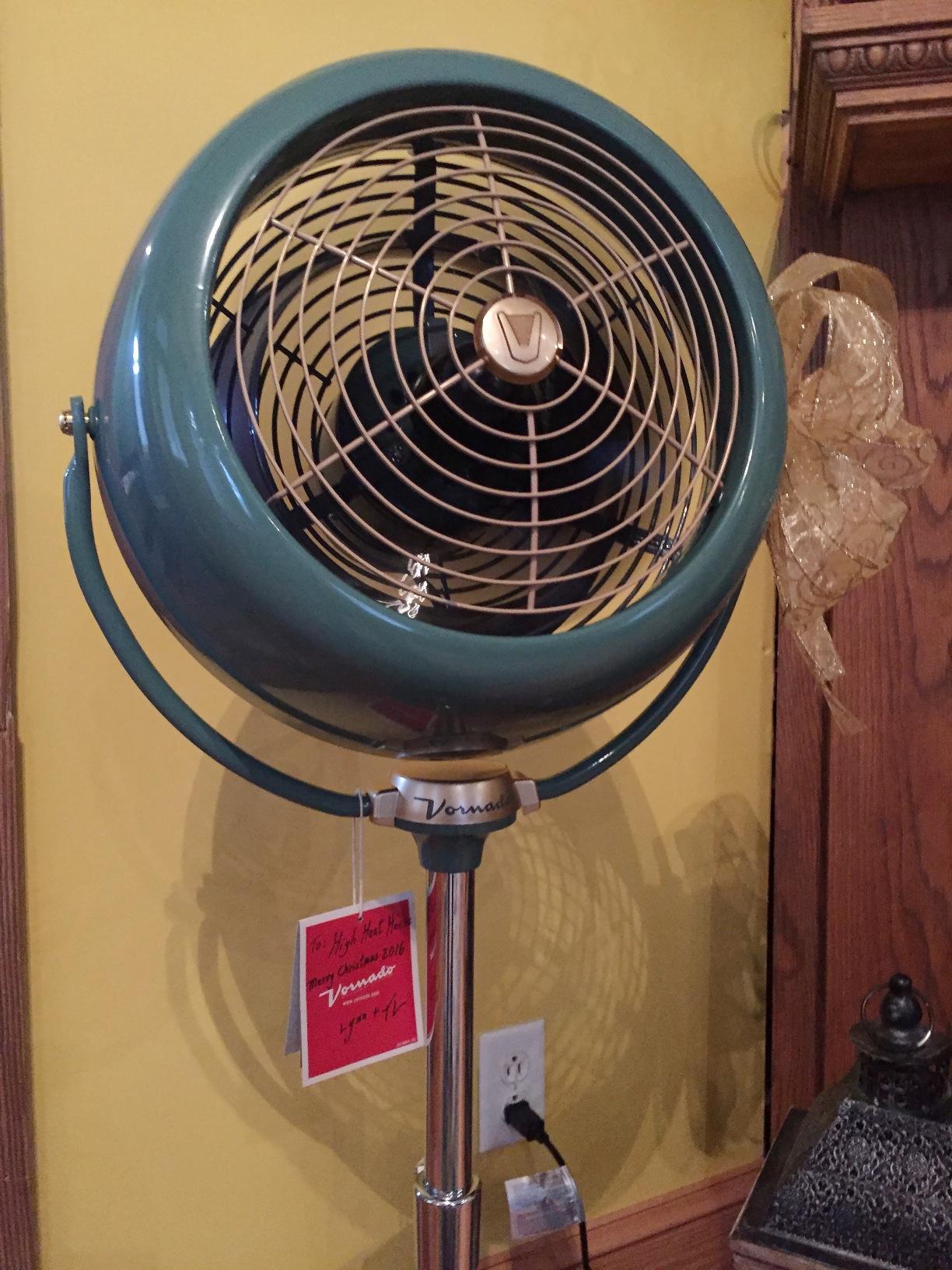 Vornado VFAN Sr. Pedestal Fan, Vintage White, 3 Speeds, Adjustable Height | Vintage Metal Air Circulator, Adjustable Height 42-55