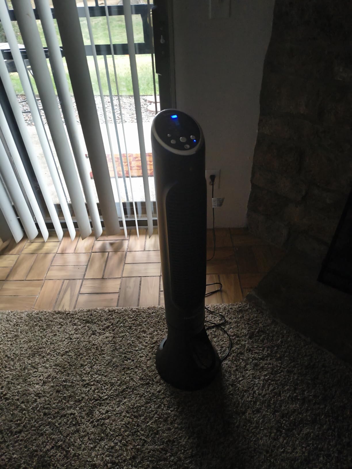 Honeywell QuietSet Whole Room Tower Fan, Oscillating Tower Fan with Remote, Black, HYF290B | 8 Enhanced Powerful and Quiet Fan Settings, Oscillating Airflow, Auto Timer, Slim Space-Saving Design with Remote Control customer photo 1