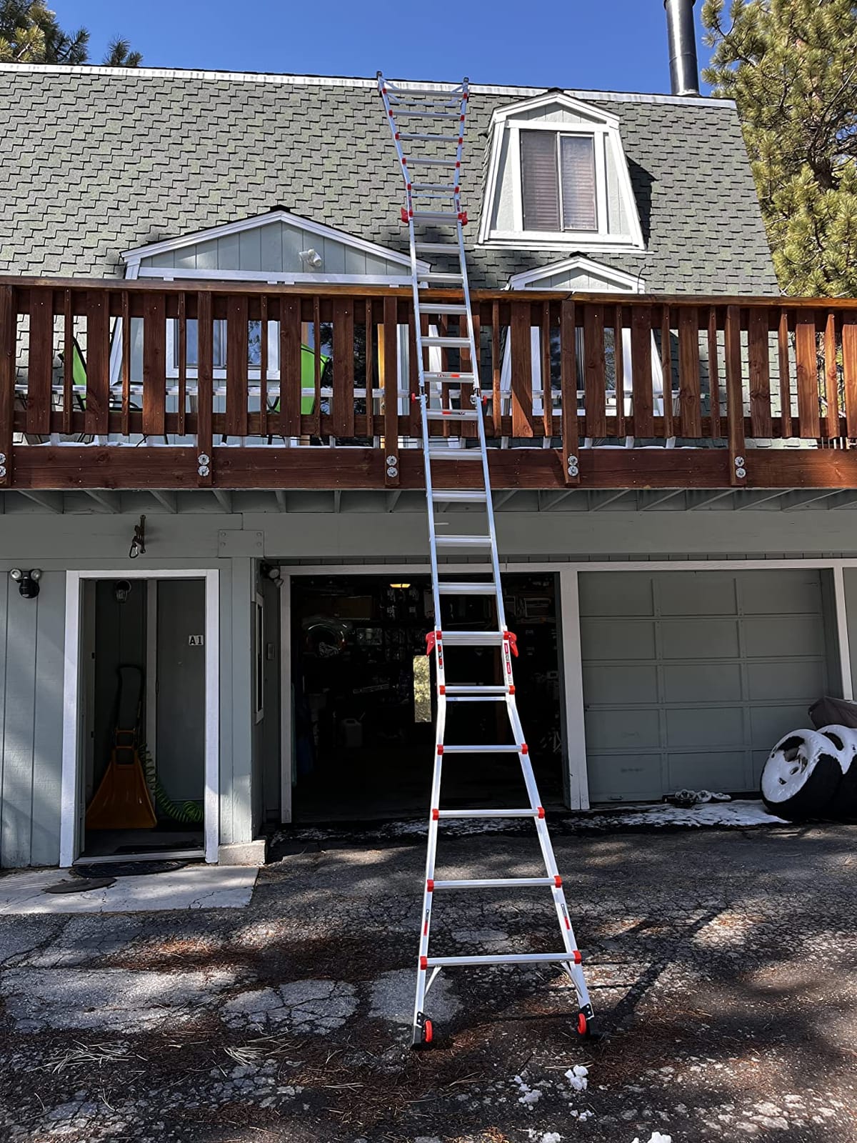Little Giant Velocity, Aluminum Ladder, 18 ft with Leg Levelers, 15417-801 customer photo 2