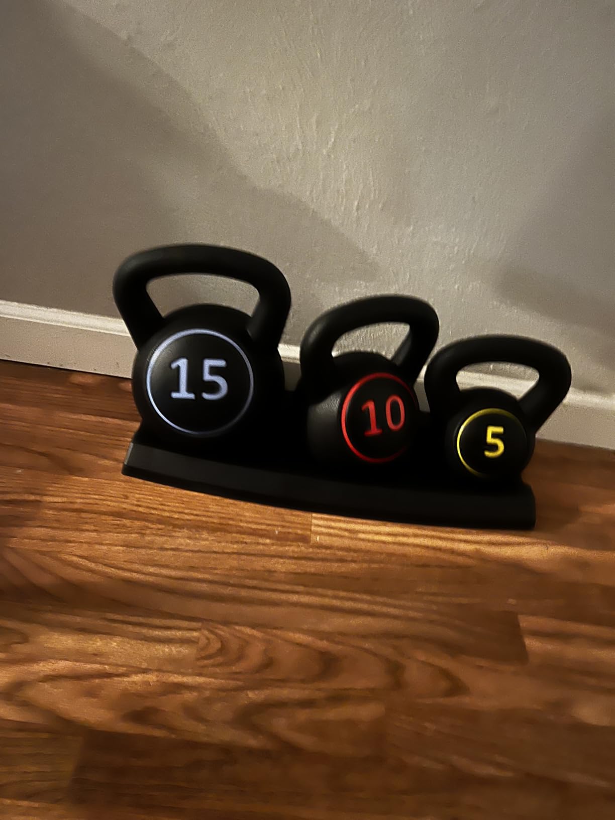 Best Choice Products 3-Piece Kettlebell Set with Storage Rack, HDPE Coated Exercise Fitness Concrete Weights for Home Gym, Strength Training, HIIT Workout 5lb, 10lb, 15lb customer photo 1