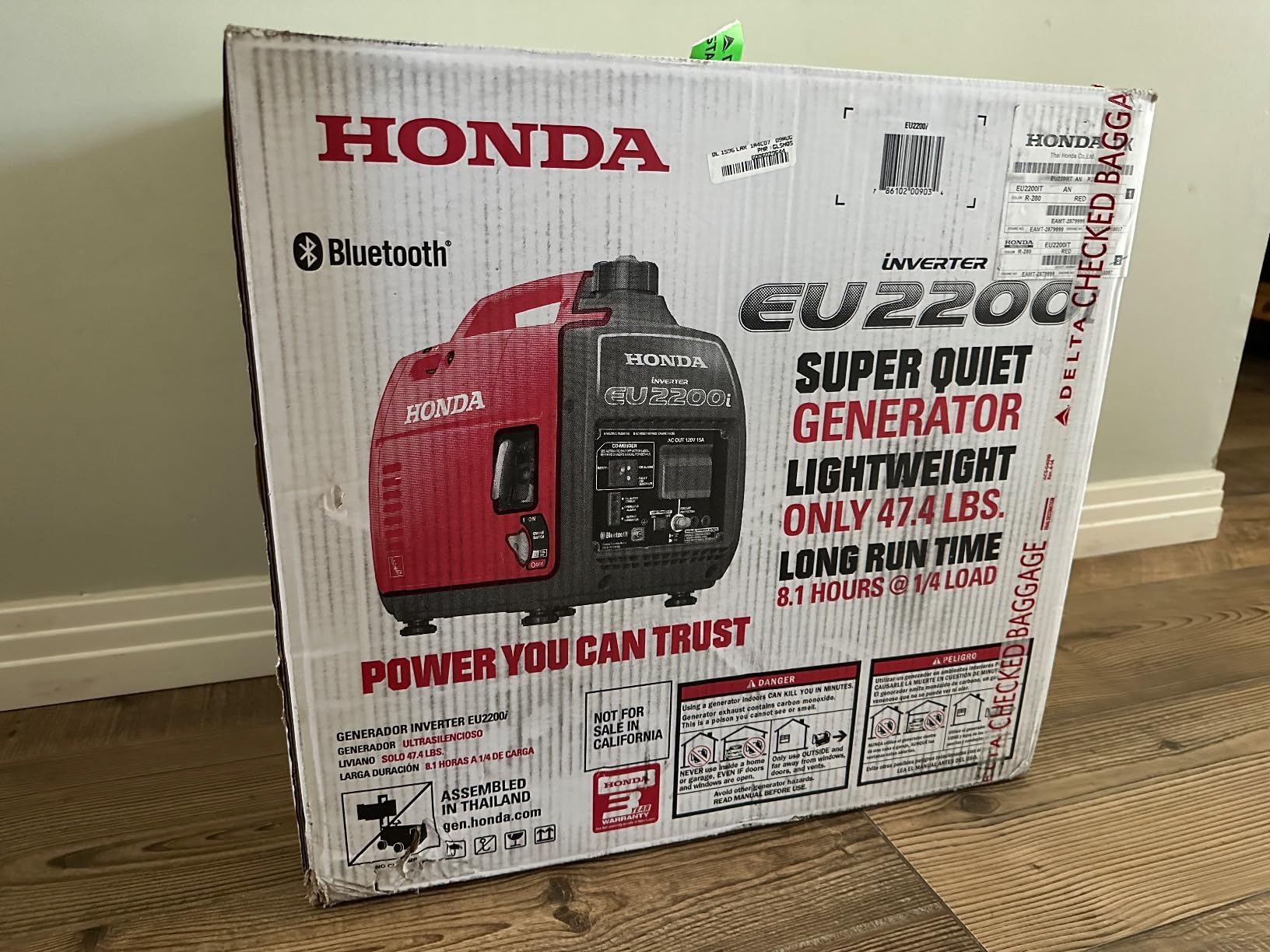 Honda EU2200i 2200 Watt Inverter Generator, Super Quiet 120V Gas Powered Portable Generator for Camping or Home Backup Power Supply, Up to 8.1 Hour Run Time (EU2200ITAN) customer photo 2