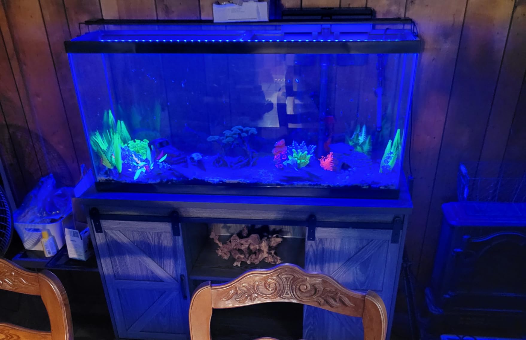 Tetra LED 55 Gallon Complete Fish Tank Kit for Freshwater Fish, Aquarium Kit Includes White LED Lights, 55 Gallon Glass Tank With 2 Hinged Hoods, Filter & Cartridge, Heater, Air Pump customer photo 2