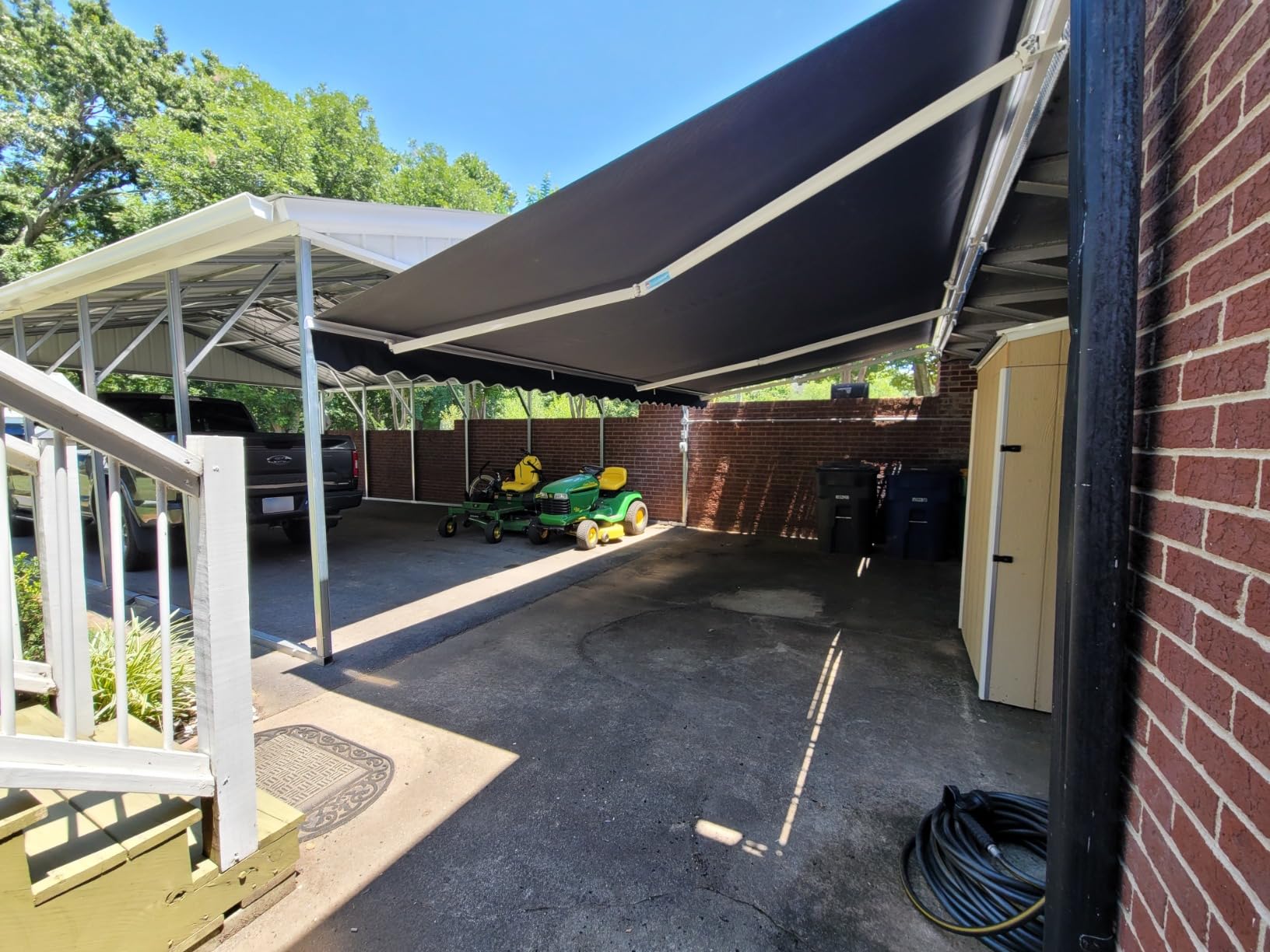 ALEKO 20x10 ft Electric Retractable Patio Awning, Remote Control Motorized & Manual Crank, Outdoor Shade Canopy with UV-Resistant Fabric - White Frame, Gray | Remote Control Motorized & Manual Crank, Outdoor Shade Canopy with UV-Resistant Fabric customer photo 2