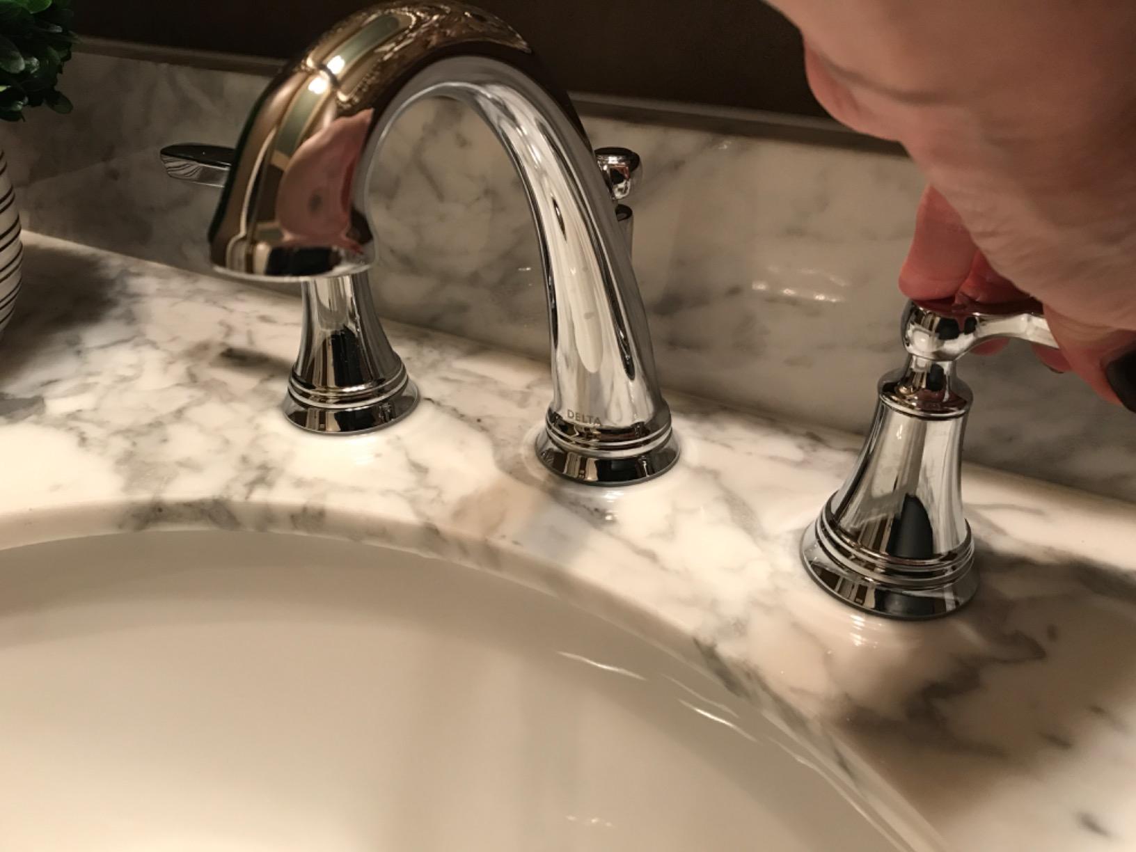 Delta Woodhurst Chrome Bathroom Faucet 3 Hole, 8 Inch Widespread Bathroom Sink Faucet for Vanity, Metal Push-Pop Drain Assembly, Chrome 3532LF customer photo 2