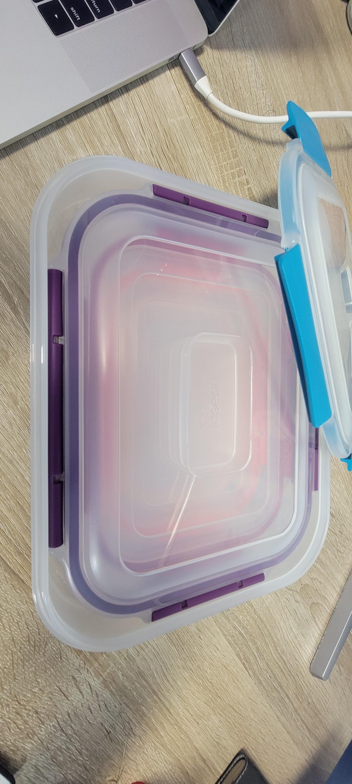 Joseph Joseph Nest Lock Plastic BPA Free Food Storage Container Set with Lockable Airtight Leakproof Lids, 10-Piece, Multi-Color customer photo 1