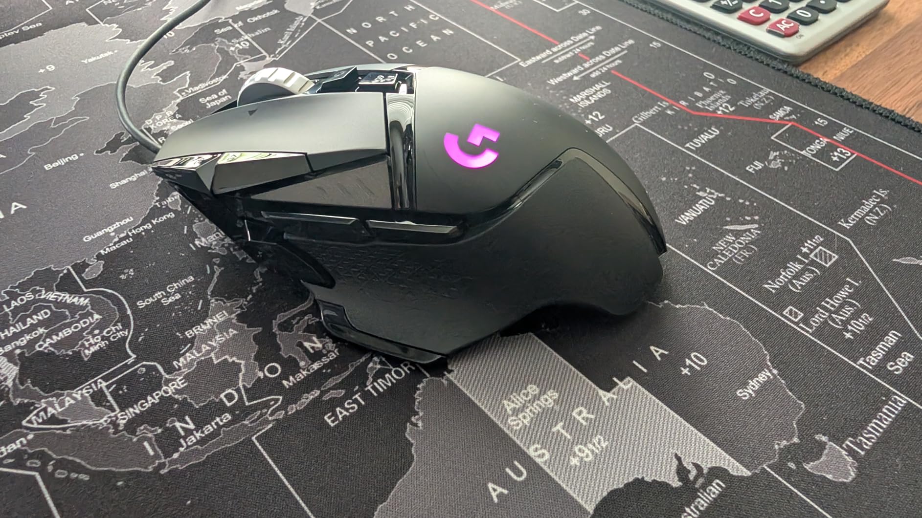 Logitech G502 Hero Wired Gaming Mouse - Black | High performance, 25,600 DPI, RGB, adjustable weights, 11 programmable buttons, on-board memory, PC/Mac customer photo 2