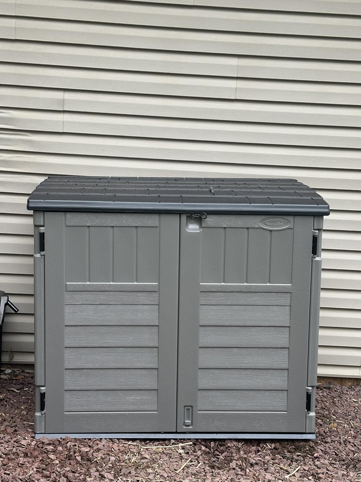 Suncast 34 Cu Ft Horizontal Resin Storage Shed - Outdoor Storage Shed with Floor Included, Lockable, Weatherproof, Fits Small to Medium Trash Cans, Generators, & Garden Tools, Stoney Black customer photo 1