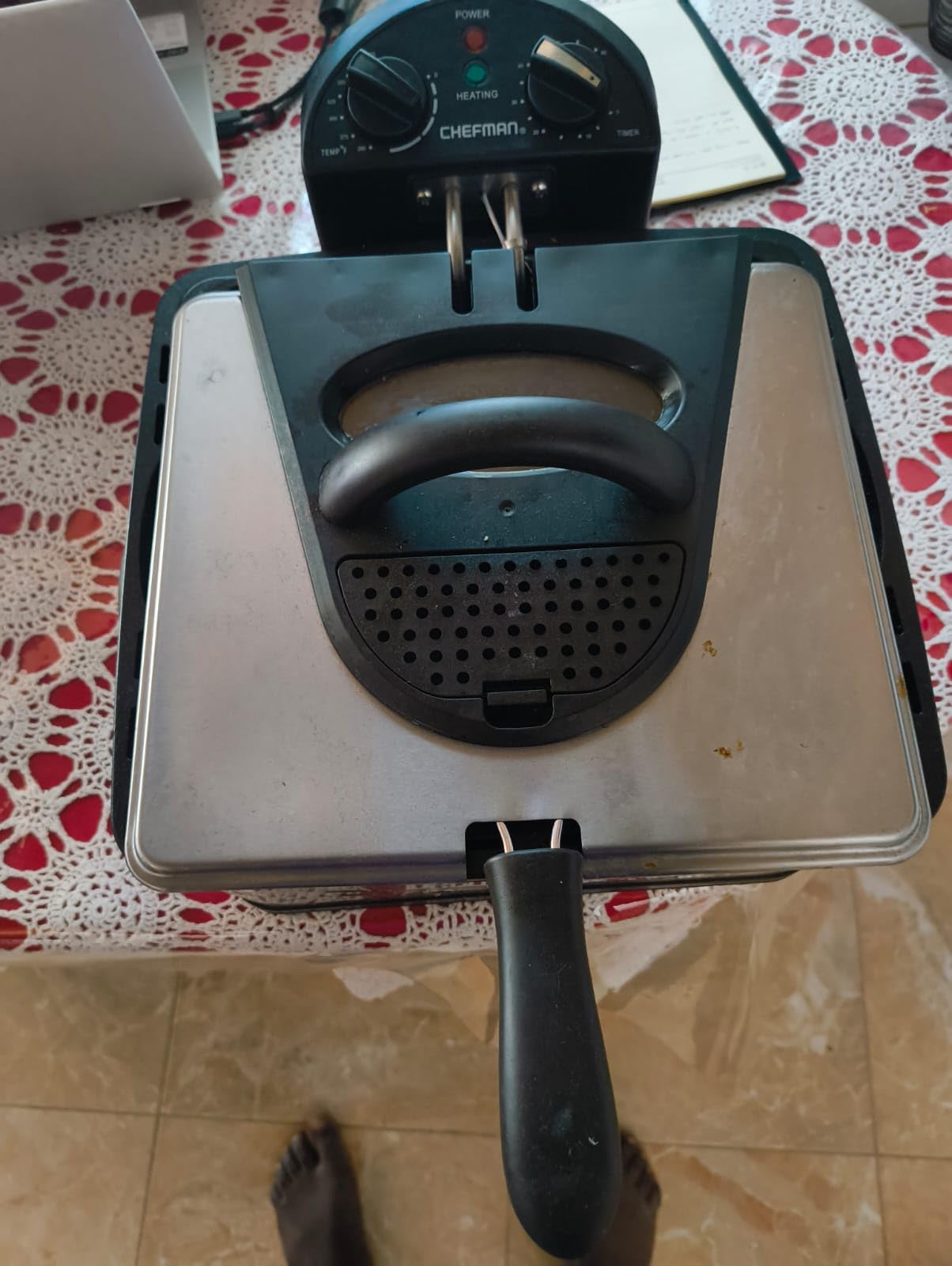 Chefman 4.5 Liter Deep Fryer w/Basket Strainer, XL Jumbo Size, Adjustable Temperature & Timer, Perfect for Fried Chicken, Shrimp, French Fries, Chips & More, Removable Oil-Container, Stainless Steel customer photo 1