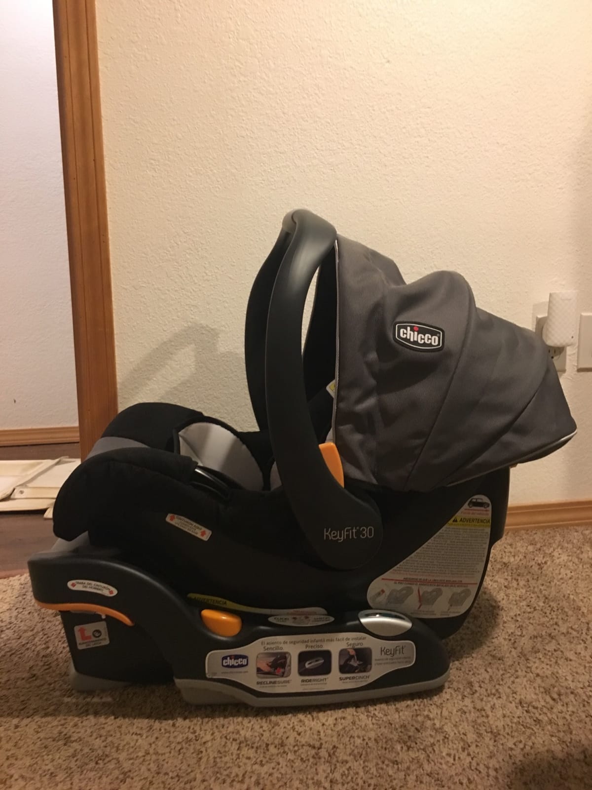 Chicco KeyFit Infant Car Seat and Base, Rear-Facing Seat for Infants 4-22 lbs., Includes Infant Head and Body Support, Compatible with Chicco Strollers, Baby Travel Gear, Encore/Black/Grey customer photo 1
