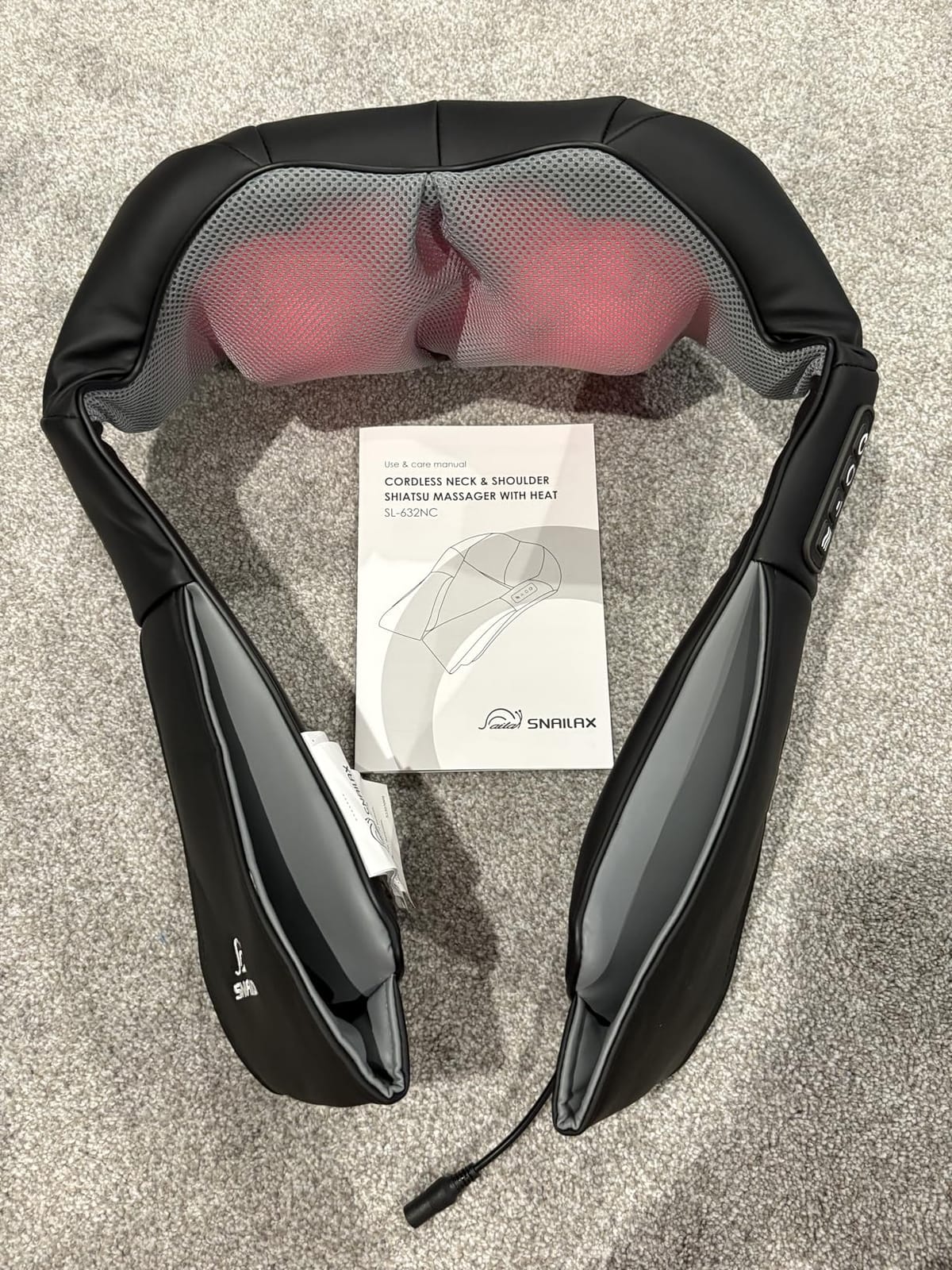 Snailax Cordless Massager - Shiatsu Neck and Shoulder Massager with Heat, FSA Eligible, Portable, Lumbar, Back Electric Massage Pillow, Gift for Woman, Mom, Dad customer photo 2