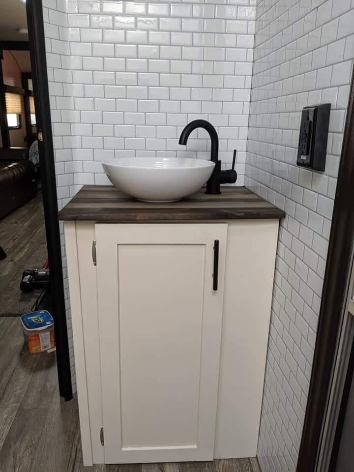 KRAUS Viva Round White Porcelain Ceramic Vessel Bathroom Sink, 13 in. D x 4 3/8 in. H, KCV-204GWH customer photo 1