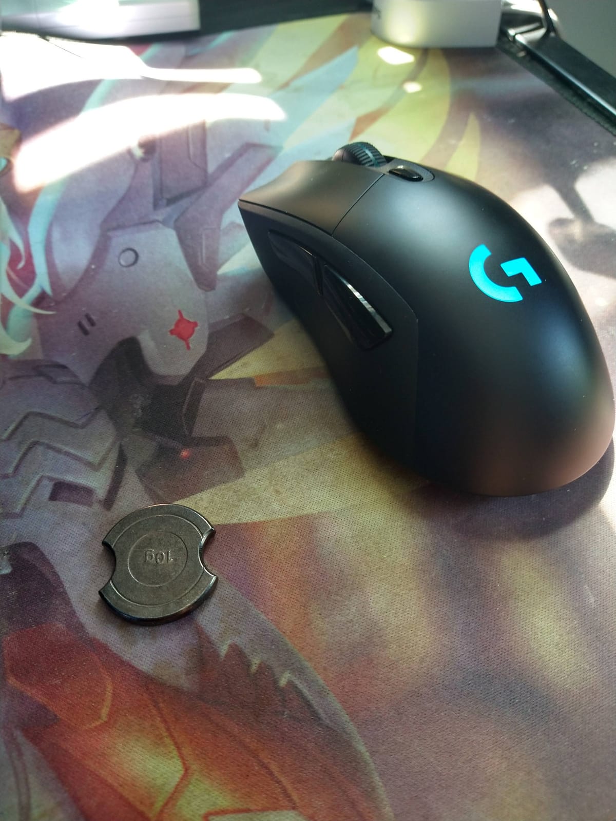 Logitech G703 Lightspeed Wireless Gaming Mouse - Black | Hero 25K Sensor, LIGHTSYNC RGB, Powerplay Compatible, 10G Optional Weight, 100-25,600 DPI, Rubber Side Grips customer photo 2