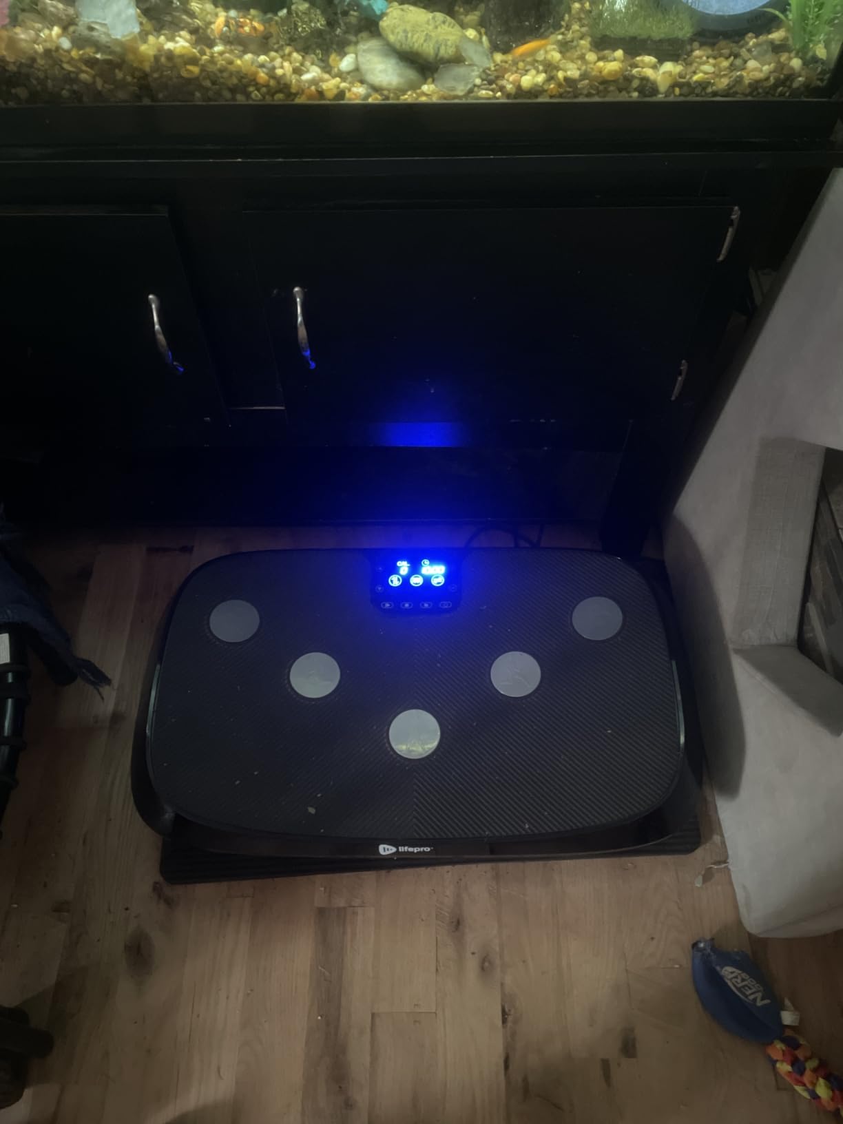 Lifepro Rumblex 4D Curved Vibration Plate Exercise Machine with 3 Motors | Calorie Tracking, 7 Modes, 60 Speeds, Bluetooth Speakers - Full Body Vibration Plate for Lymphatic Drainage & at Home Workout customer photo 2