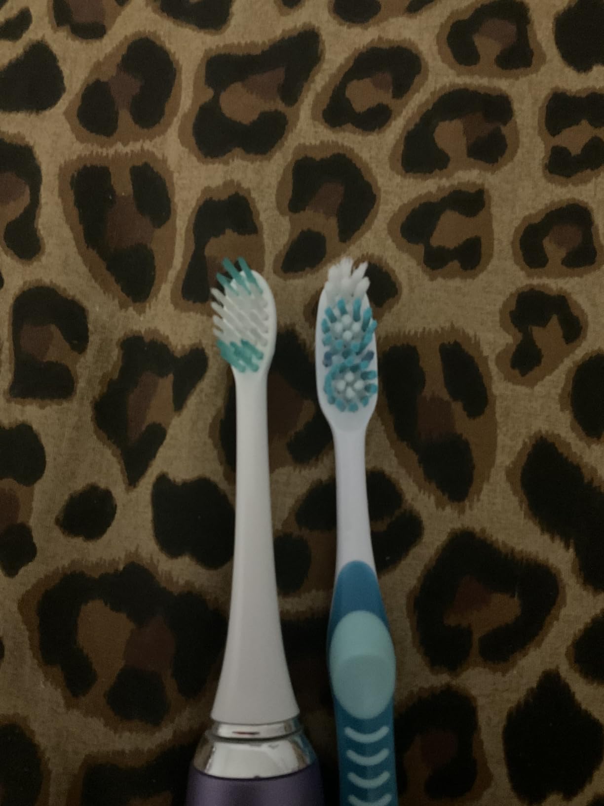 Aquasonic Vibe Series Ultra-Whitening Toothbrush - ADA Accepted Electric Toothbrush - 8 Brush Heads & Travel Case - 40,000 VPM Motor & Wireless Charging - 4 Modes w Smart Timer - Satin Rose Gold customer photo 1