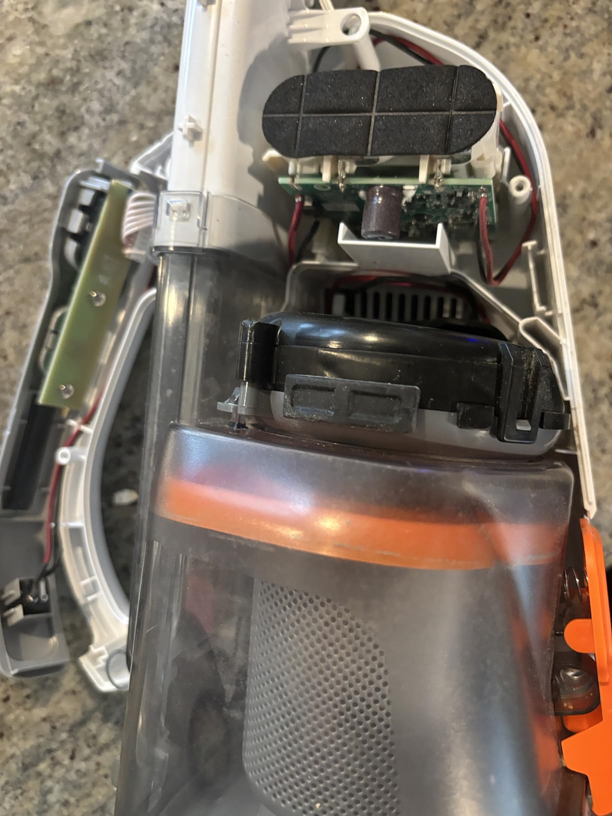 BLACK+DECKER Dust Buster Hand Held Vacuum Cordless Rechargeable, Portable Vacuum for Car, Extended Runtime, Powerful Suction, Extra Long Crevice Tool, AdvancedClean+ (HHVK320J10) customer photo 1