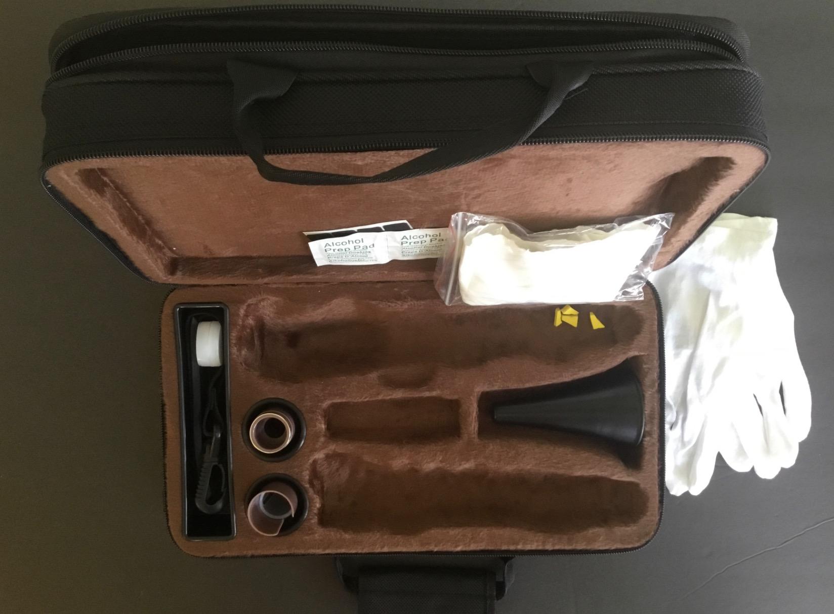 EASTROCK Bb Clarinet 17 Keys ABS Material Wide Range of Tones Particularly Beginner & Students-friendly with Using Tools and 2 Replaceable Barrels customer photo 1