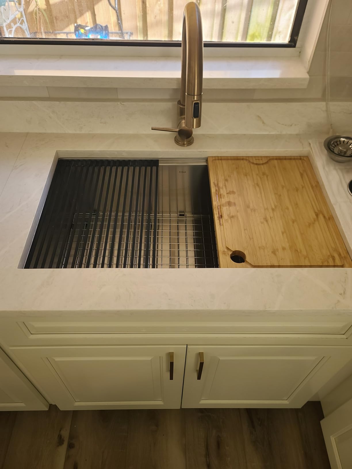 KRAUS Kore 32-Inch Undermount Workstation 16 Gauge Single Bowl Stainless Steel Kitchen Sink with Accessories, KWU110-32 customer photo 2