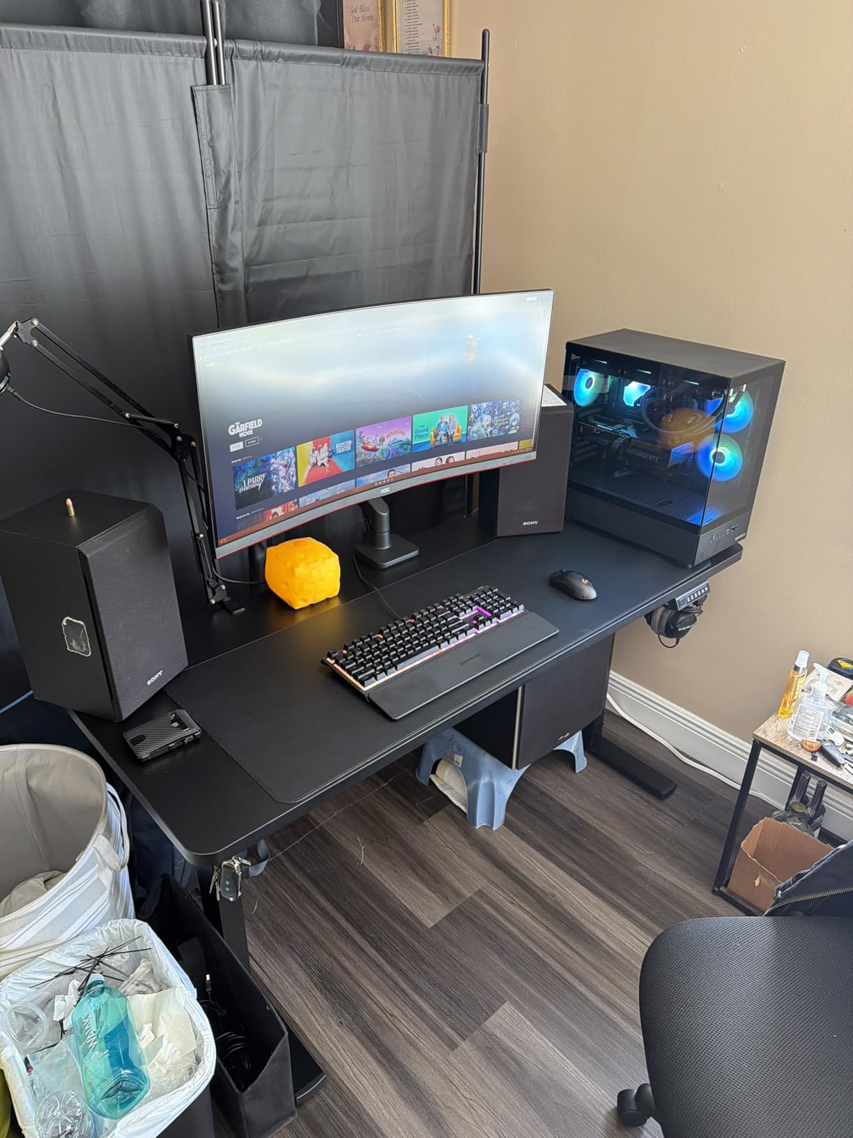 VIVO Electric 60 x 24 in Standing Desk, Memory Height Adjustment, 1B Series, Holds 220 lbs, One-Piece Black Top, Black Frame, DESK-KIT-1B6B customer photo 2