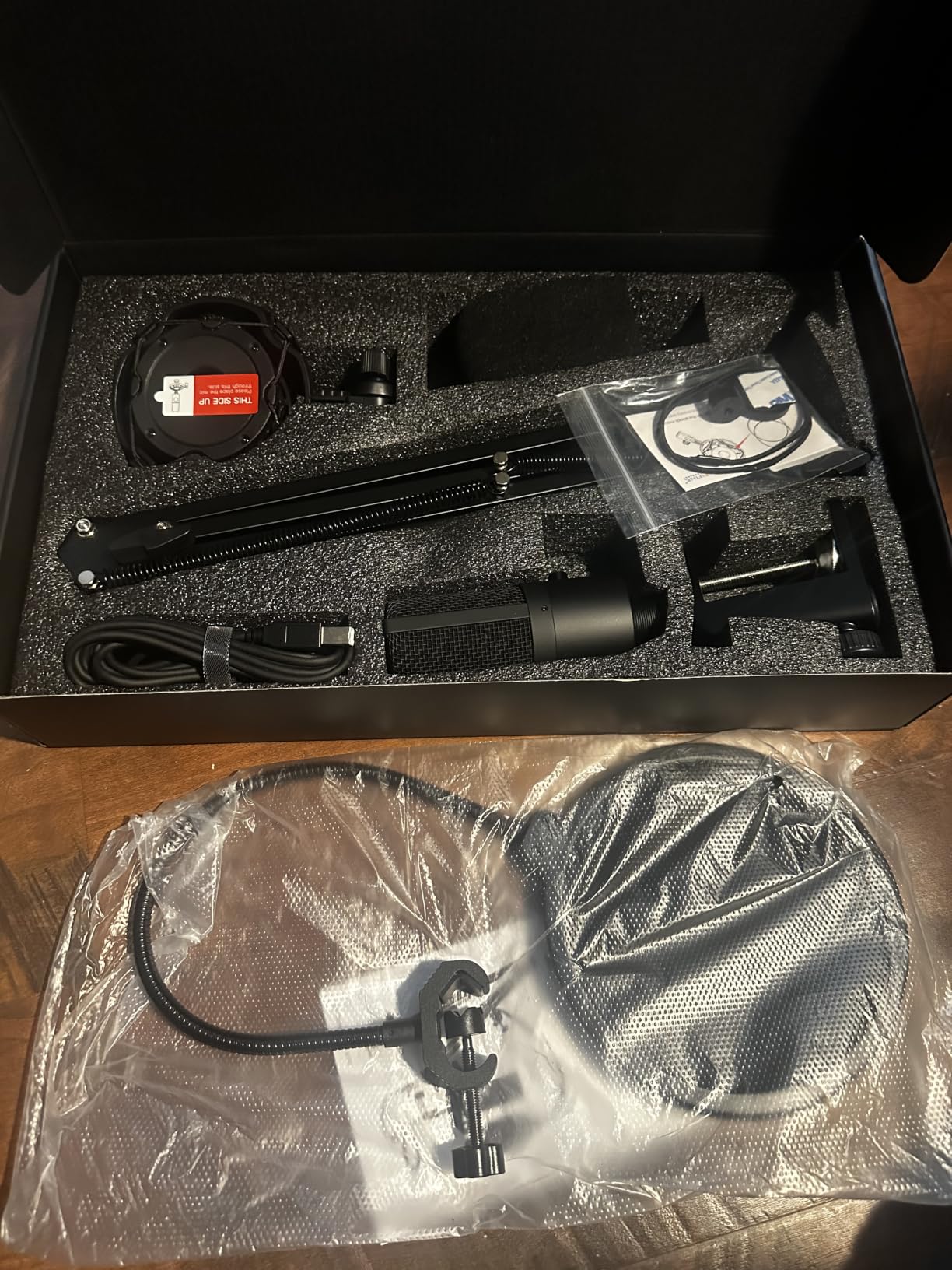 FIFINE Studio Condenser USB Microphone Computer PC Microphone Kit with Adjustable Boom Arm Stand Shock Mount for Instruments Voice Overs Recording Podcasting YouTube Vocal Gaming Streaming-T669 customer photo 1