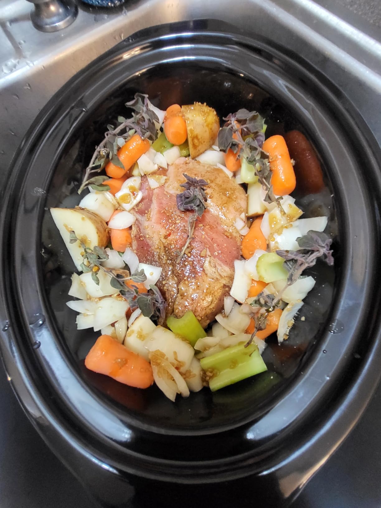 Hamilton Beach 6 Quart Slow Cooker With 3 Cooking Settings | Dishwasher-Safe Stoneware Crock & Glass Lid | Silver | 33665G customer photo 1