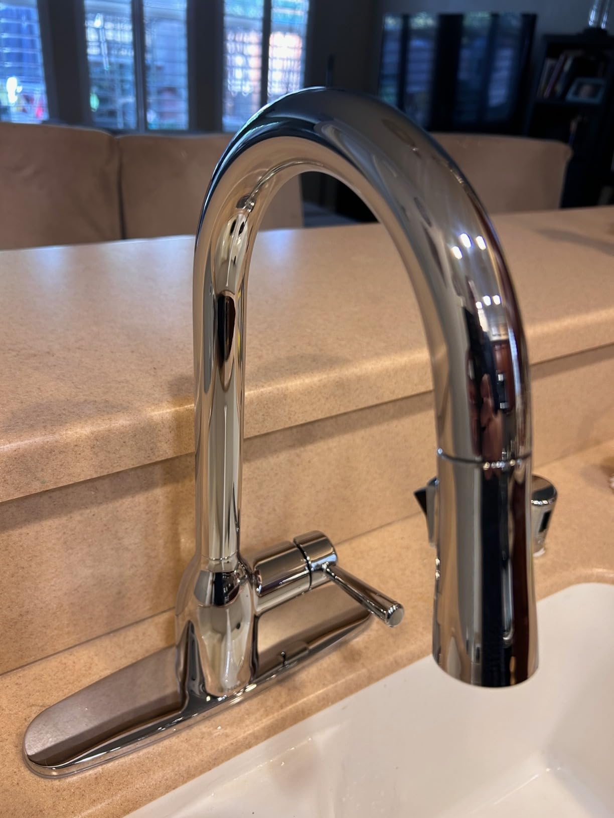 Moen Adler Spot Resist Stainless One-Handle High Arc Pulldown Kitchen Faucet with Power Clean, 87233SRS customer photo 1