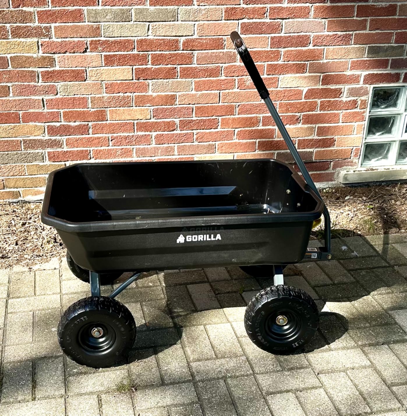 Gorilla Carts Dump Garden Cart, 4 Cu Ft, 600 lb Capacity, No-Flat Tires customer photo 1