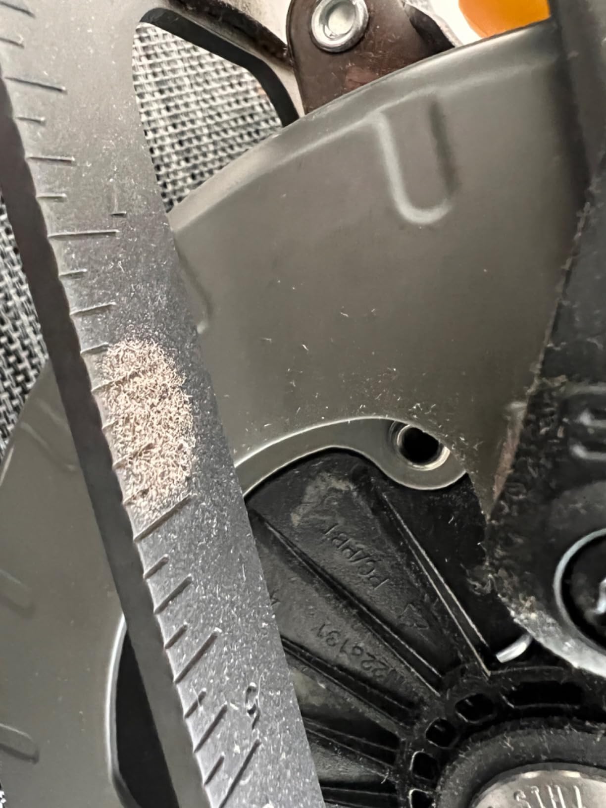 DEWALT FLEXVOLT 60V MAX* Circular Saw with Brake, 7-1/4-Inch, Tool Only (DCS578B) customer photo 2