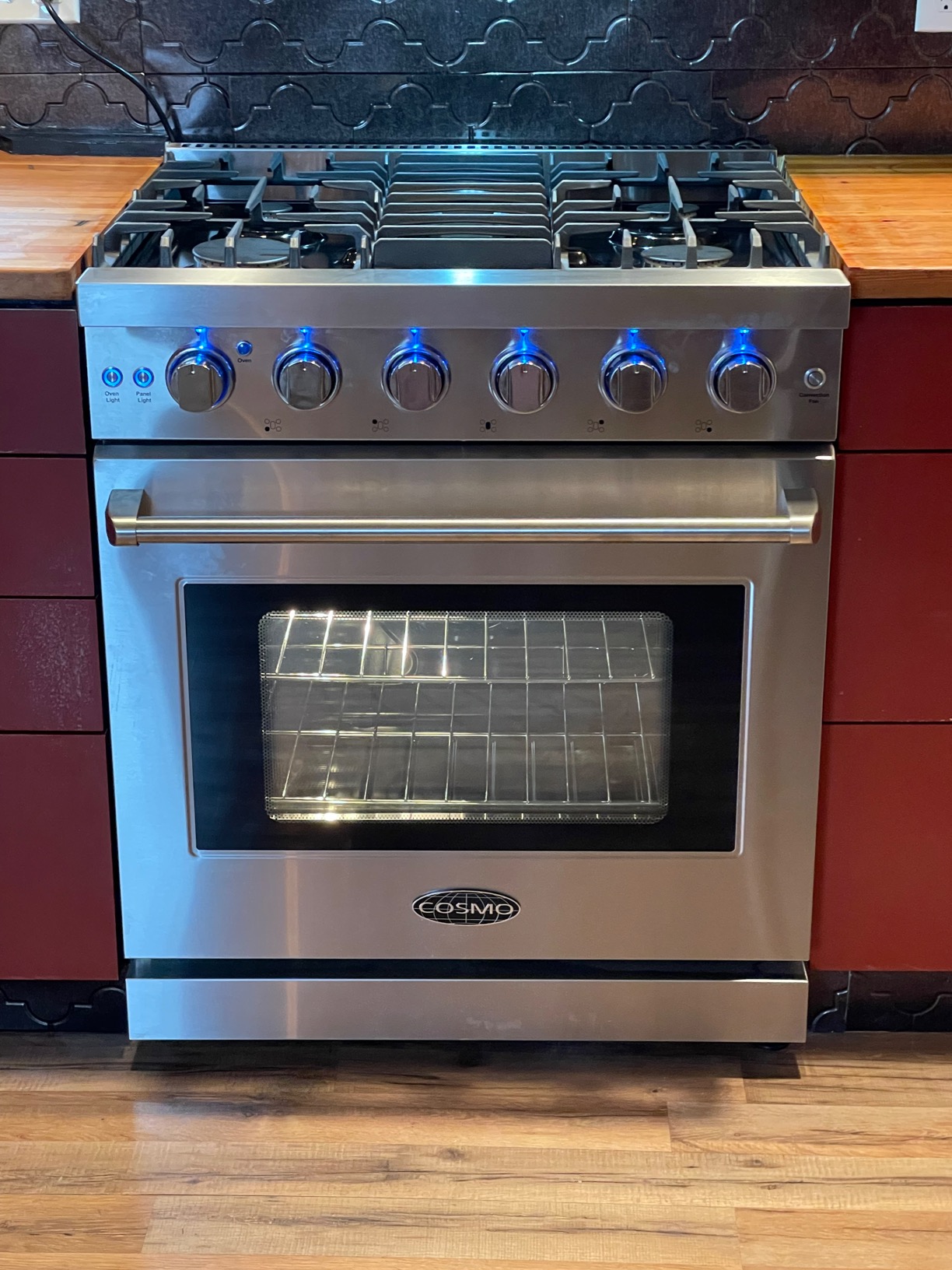 30 in. Haven Coll 4.8 cu ft 5 Burner Gas Range, Convection, Stainless Steel customer photo 2