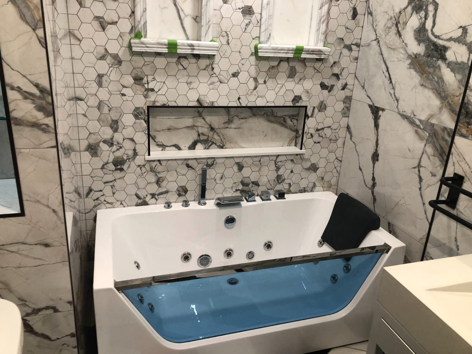 Empava 59 in. Acrylic Alcove Whirlpool Bathtub | Hydromassage Rectangular Jetted Soaking Tub with Center Drain - Waterfall Faucet customer photo 1