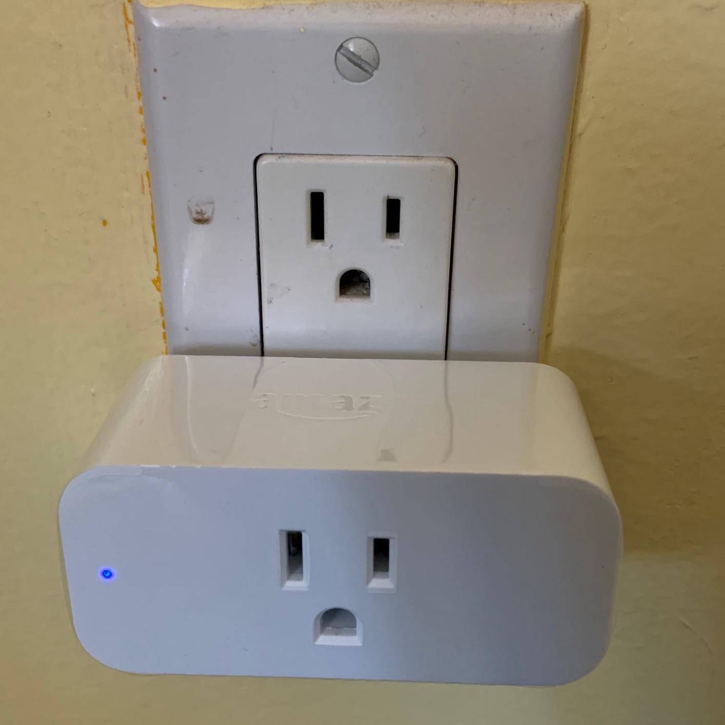 Amazon Smart Plug, Works with Alexa, Simple Setup, Endless Possibilities customer photo 1