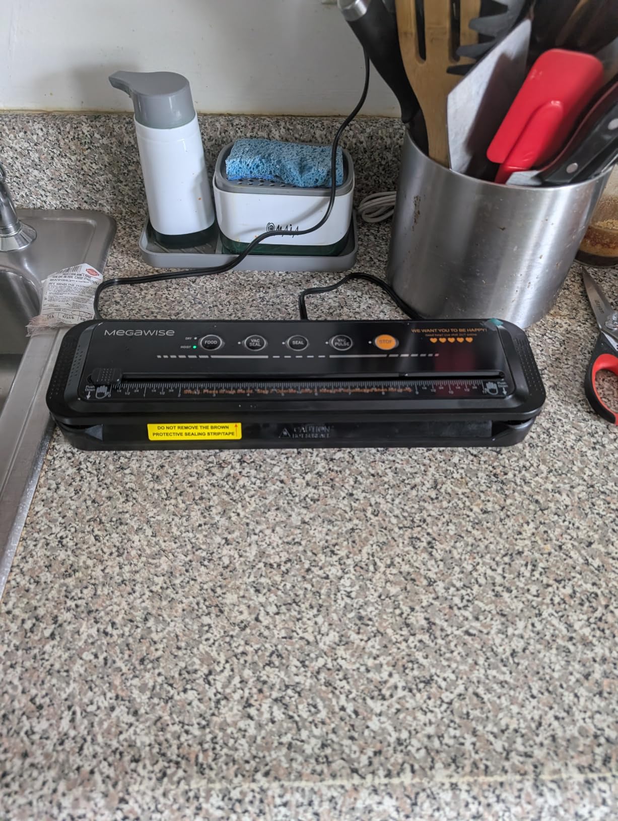 MegaWise Vacuum Sealer Machine | 80kPa Suction Power | Vac Seal Machine | Bags and Cutter Included|Compact One-Touch Automatic with External Vacuum System|Dry Moist Fresh Modes for All Saving needs customer photo 1