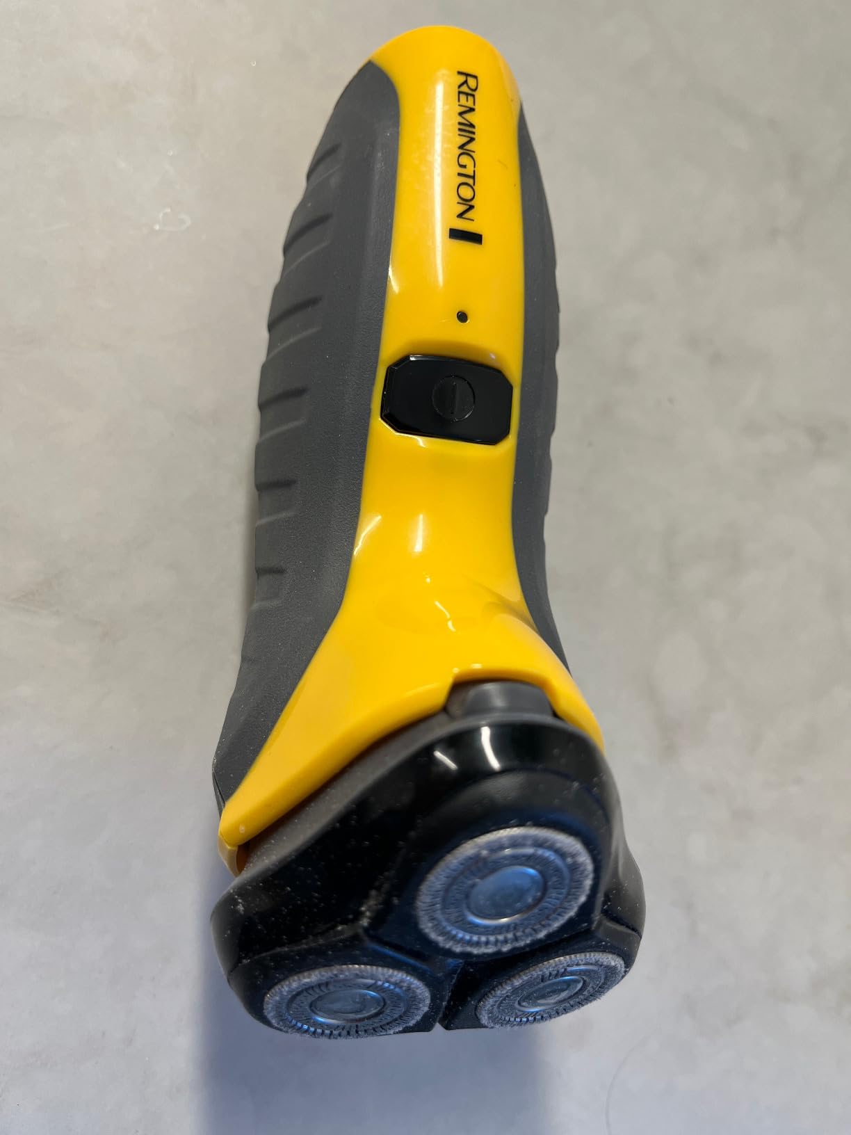 Remington Indestructible Rotary Shaver 5100, Electric Razor, Yellow customer photo 2