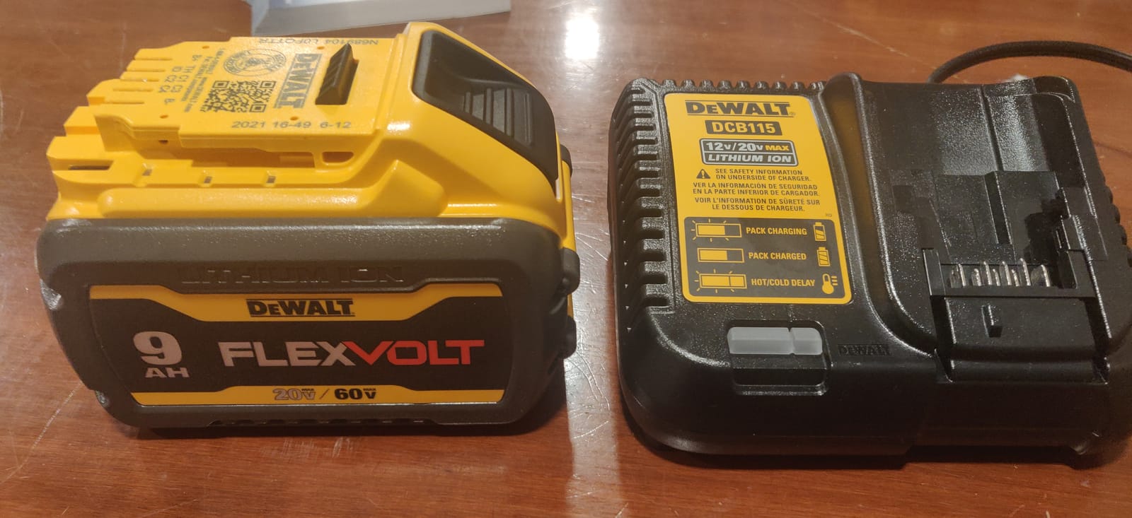 DEWALT 60V Cordless String Trimmer with Battery & Charger Included, 17 Inch, Attachment Capable (DCST972X1) customer photo 1