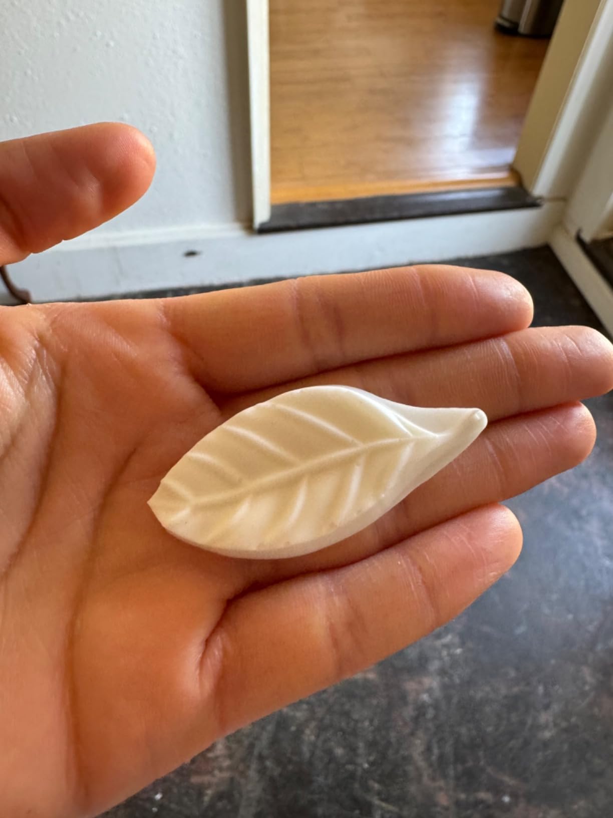 Alumilite Amazing Casting Resin White 32 Oz, Urethane Resin for Art & Crafts | 30-Minute Demold Time, Ideal for Small to Large Durable Pieces, Furniture, Cosplay Props, Jewelry, and Architecture Molds customer photo 2