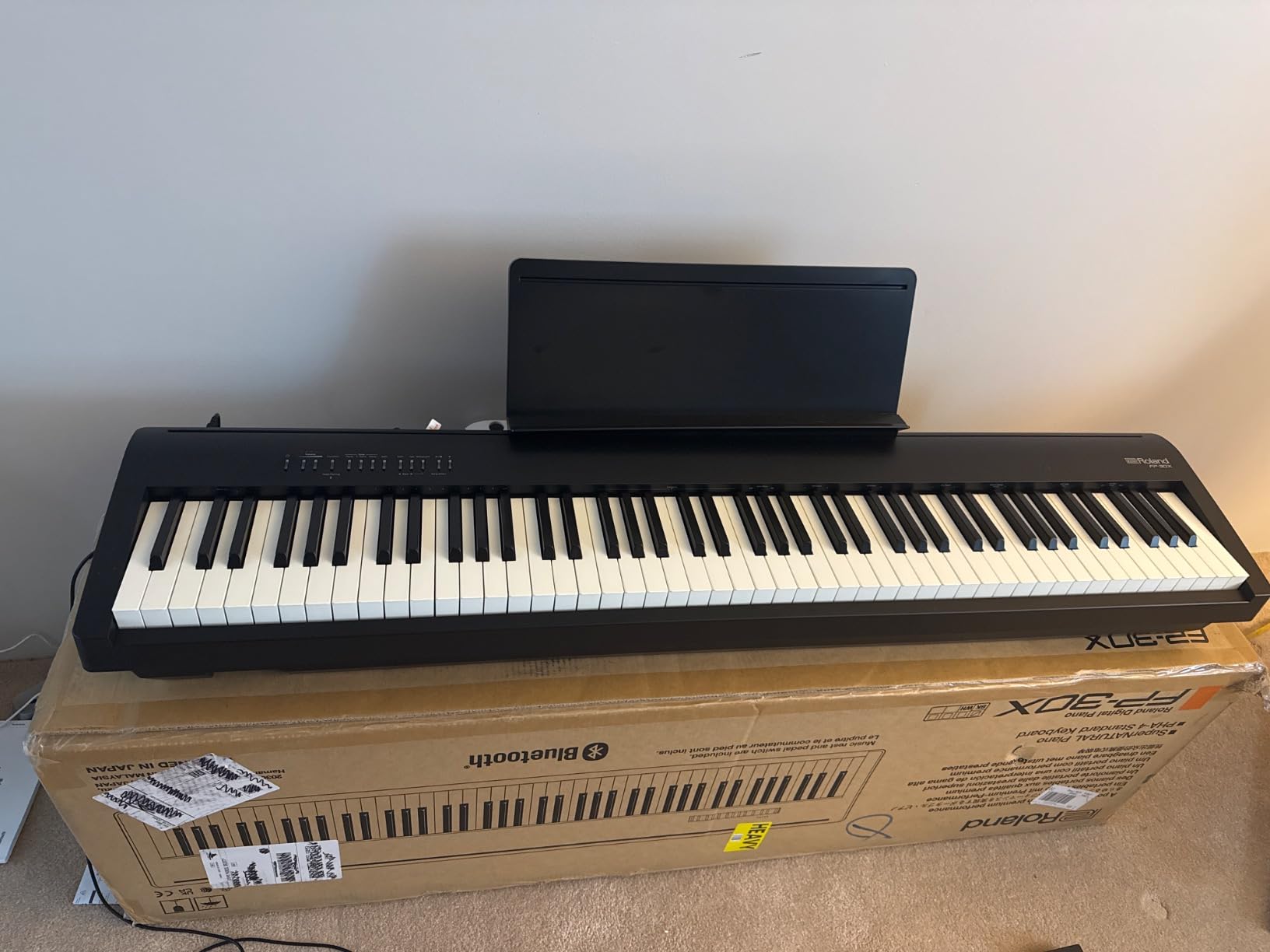 Roland FP-30X 88-Note Digital Piano, SuperNATURAL Engine, PHA-4 Keyboard, Built-in Speakers, Bluetooth & MIDI, Black customer photo 1
