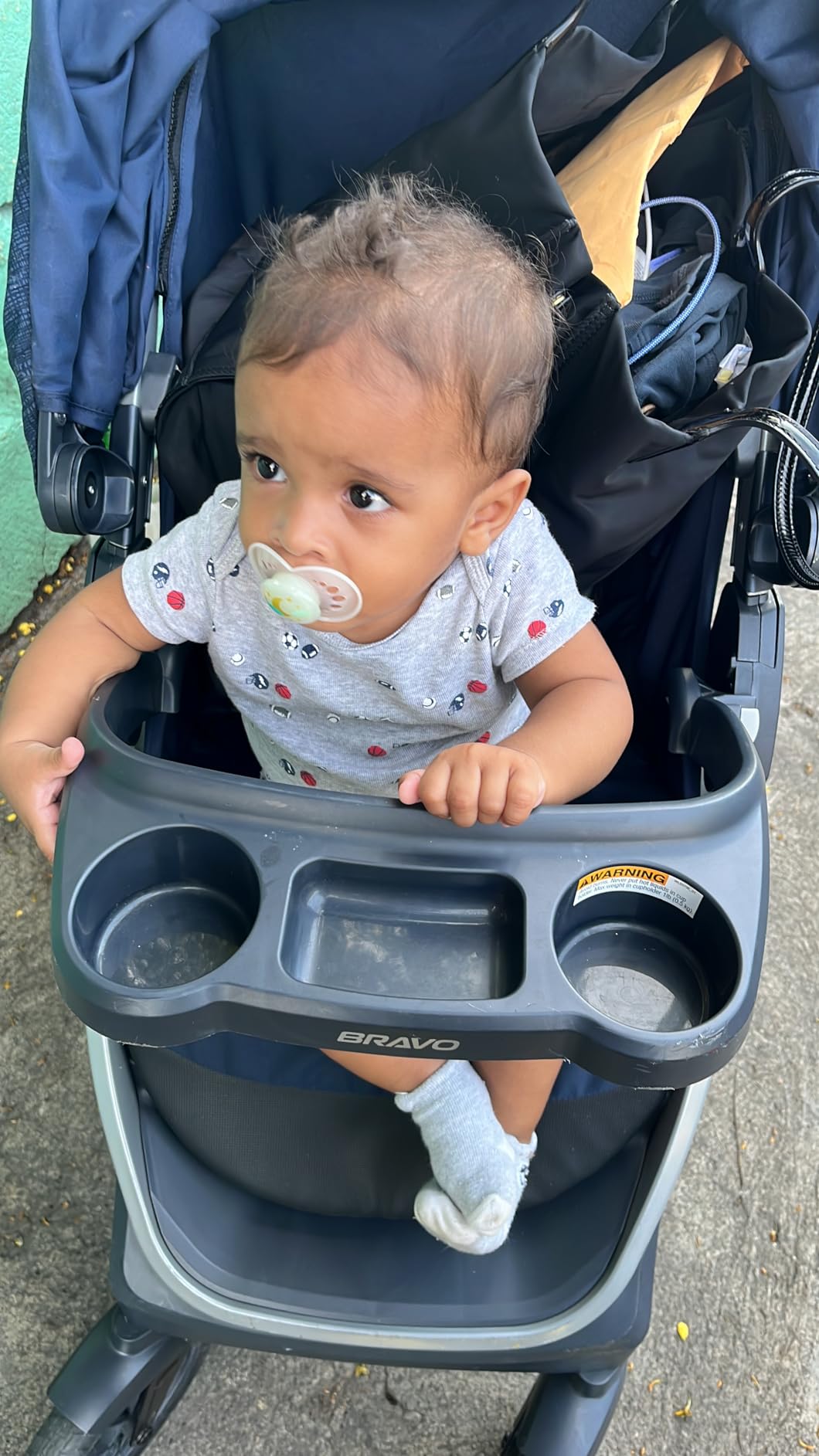 Chicco Bravo 3-in-1 Trio Travel System, Bravo Quick-Fold Stroller with KeyFit 30 Infant Car Seat and Base, Camden/Black customer photo 1