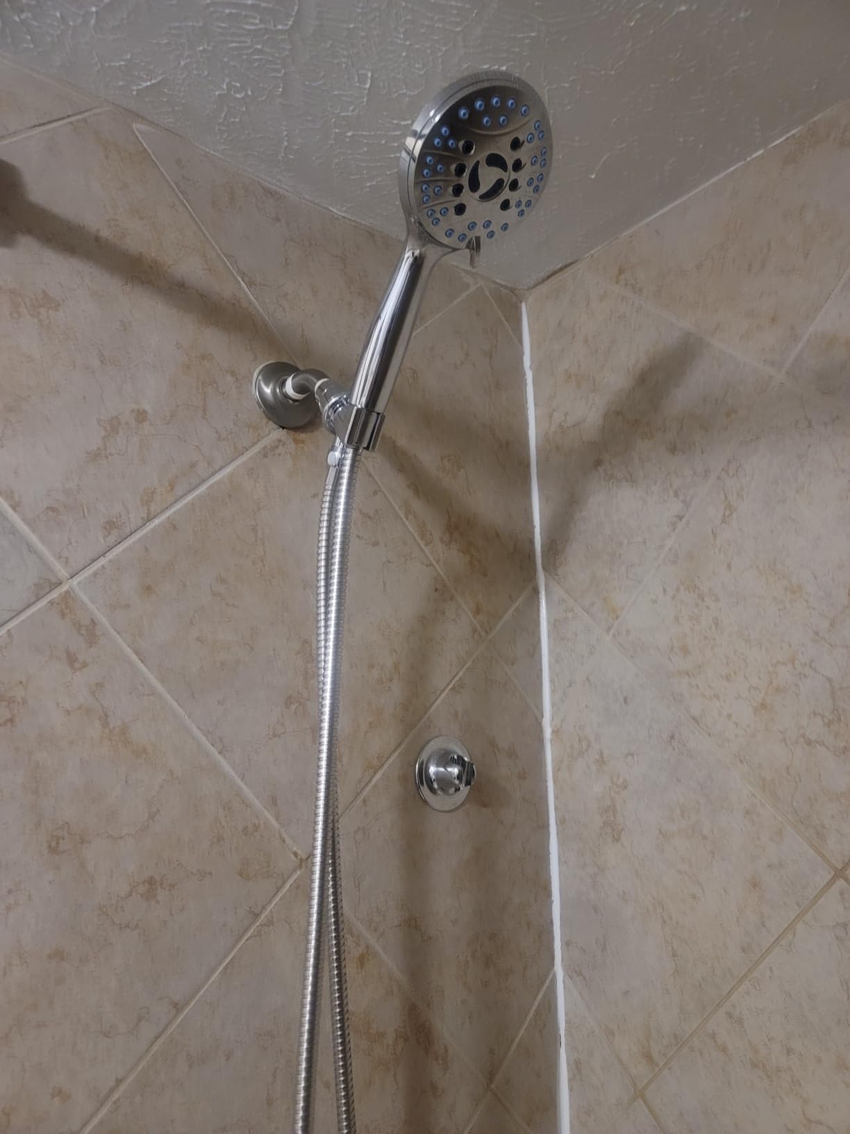 AquaCare 8-mode High Pressure Handheld Shower Head with 2-mode Power Wash | Stay Clean Nozzles, Dual Power Wash for Tub, Tile & Pets, Long 6 ft. Stainless Steel Hose, Wall & Overhead Brackets / Chrome customer photo 1