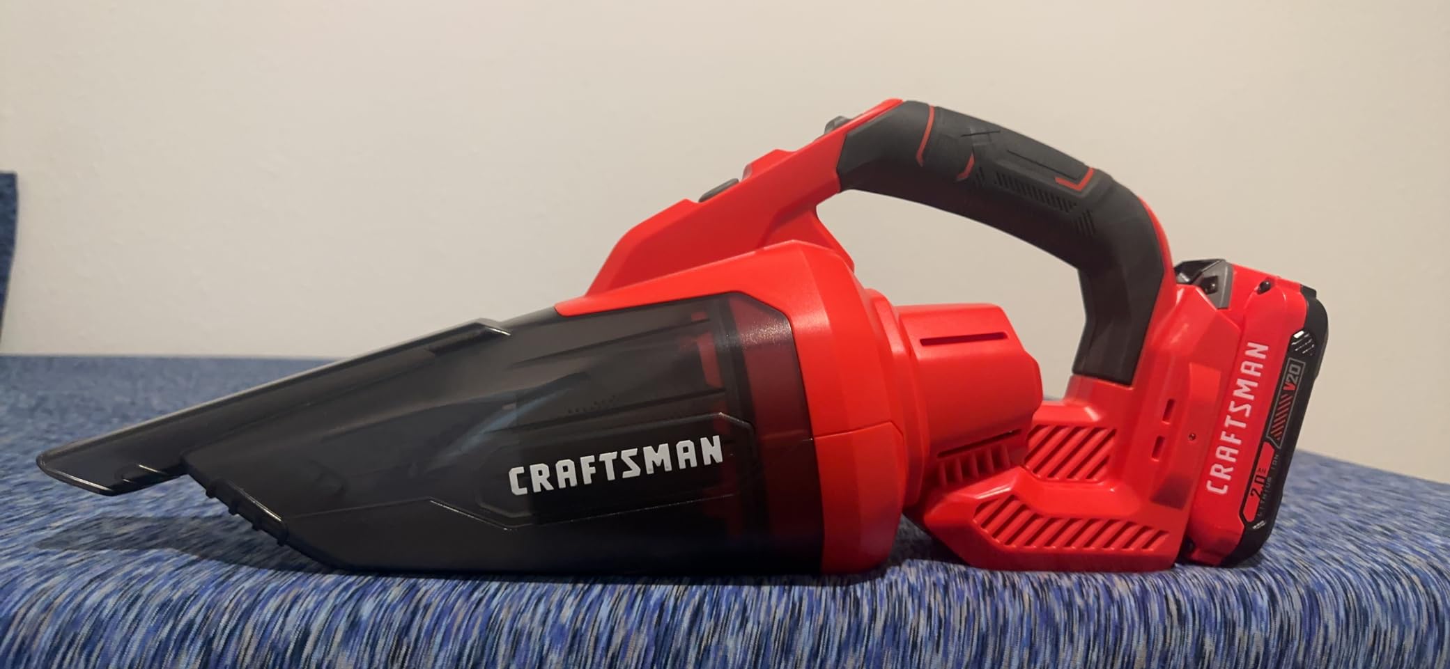 CRAFTSMAN V20 Cordless Hand Vacuum, 45 CFM, 2 Stage Filtration System with Filter, Battery and Charger Included (CMCVH001C1) customer photo 1