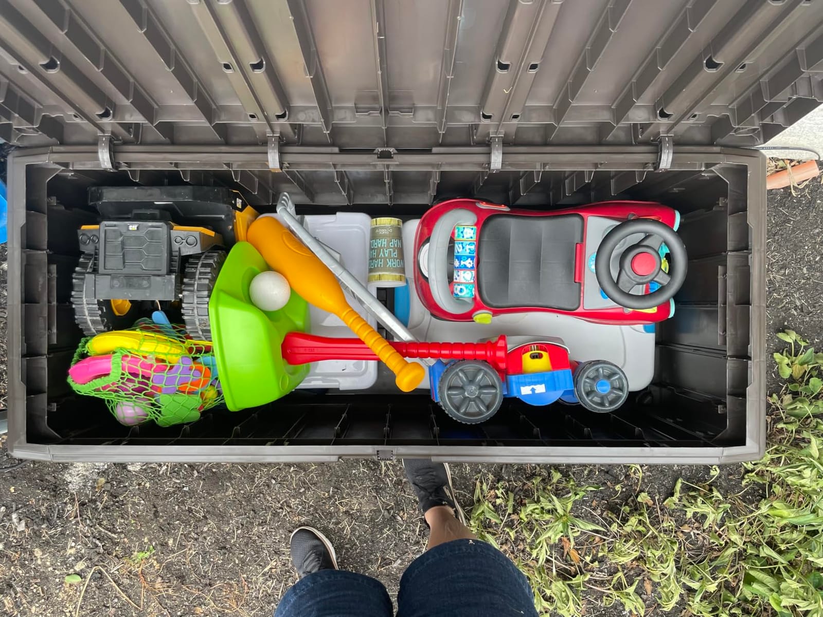 Keter Kentwood 92 Gallon Resin Deck Box customer photo 2