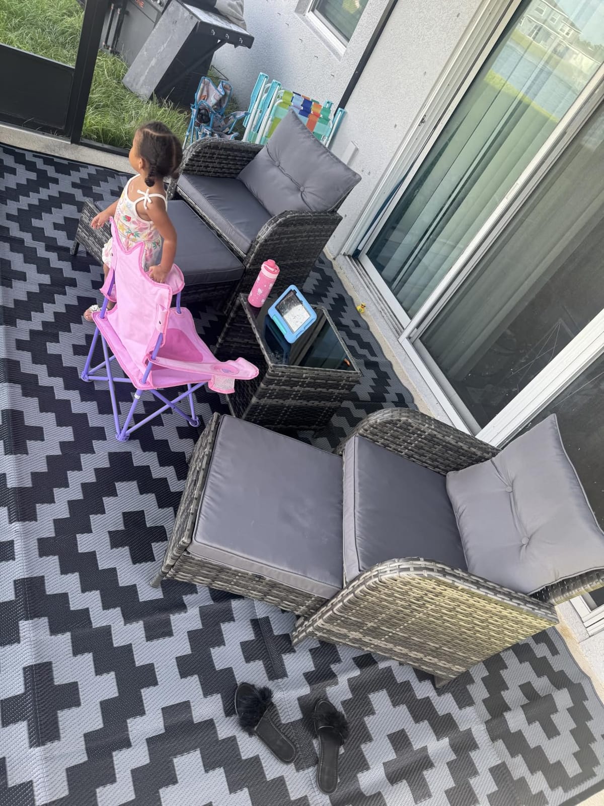 Waterproof Outdoor Rug 5x8 ft, Plastic Reversible Rug, Modern Area Rug, Large Floor Mat for Outdoors, RV, Patio, Backyard, Deck, Picnic, Beach, Camping, Black & Beige customer photo 1