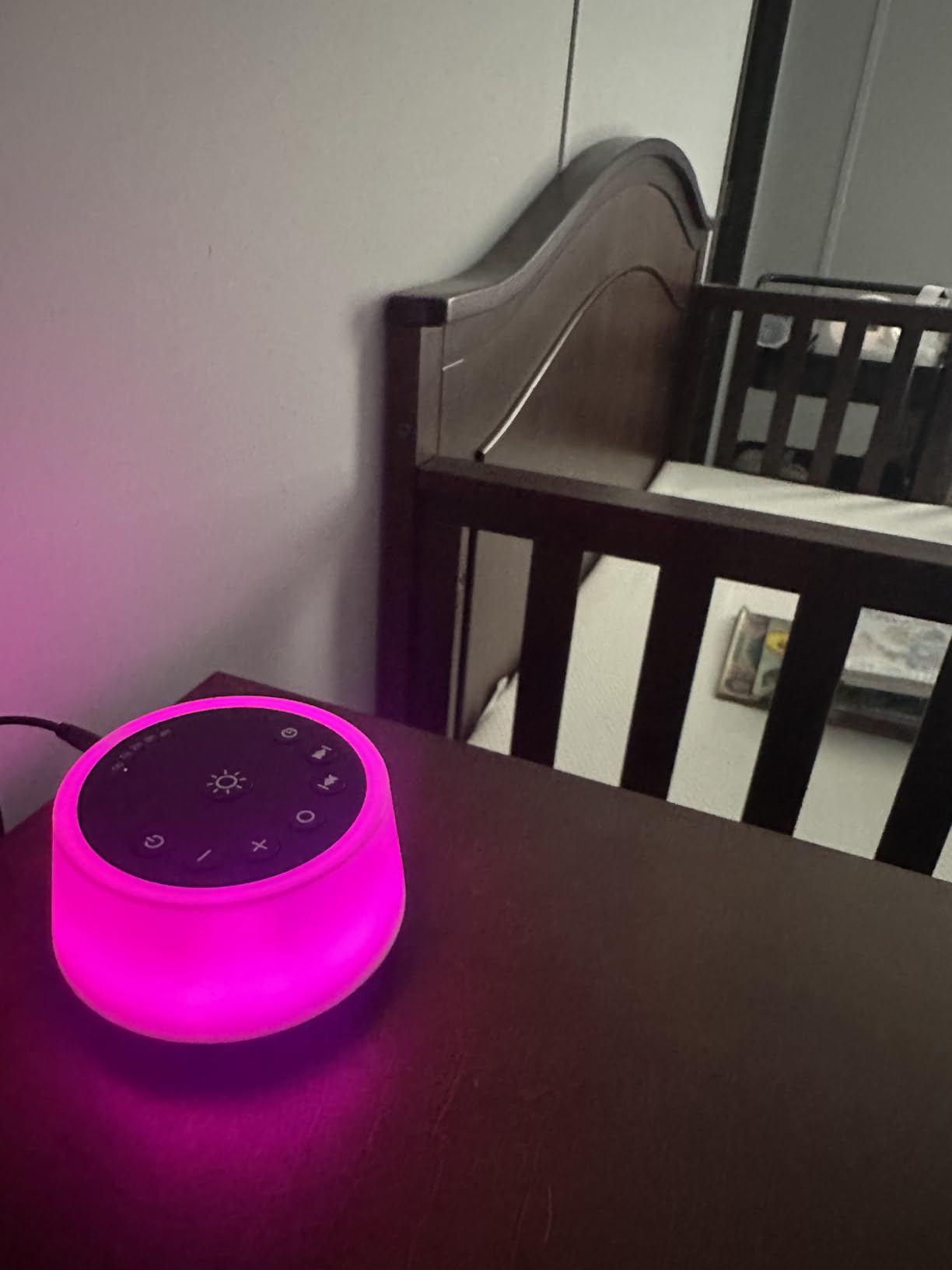 Sound Machine with 10 Colors Night Light 25 Soothing Sounds and Sleep White Noise Machine 32 Volume Levels 5 Timers Adjustable Brightness Memory Function for Adults Kids Baby customer photo 2