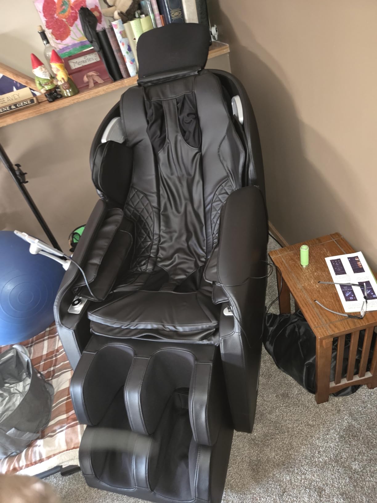 Real Relax 2025 Massage Chair Full Body, Zero Gravity 3D SL-Track Shiatsu Massage Recliner Chair with Heat Body Scan Bluetooth Foot Roller APP Control, Child Lock, Favor-06, Brown customer photo 1