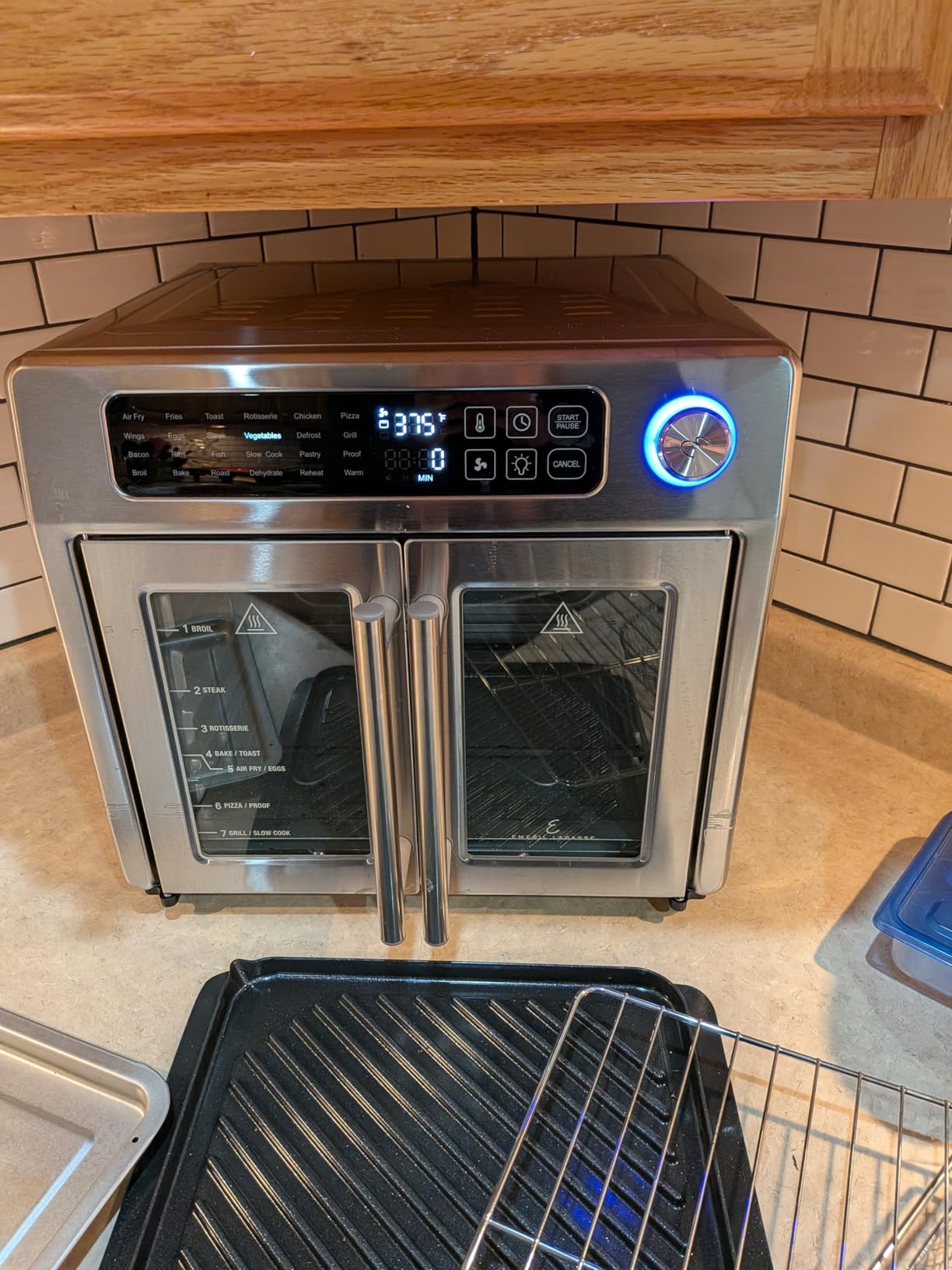 Emeril Lagasse 26QT French Door Multi-Function Air Fryer Toaster Oven, 24 Cooking Functions, Dual-Speed Fan and Rotisserie customer photo 1